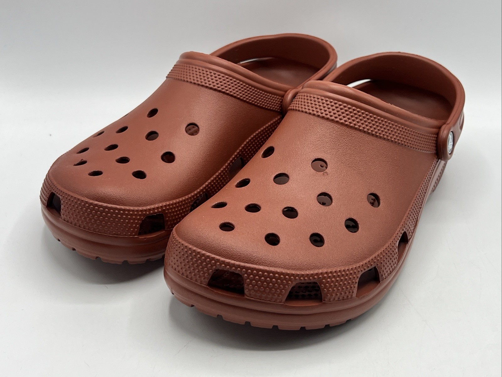 Crocs Men Size 9 Classic Clogs Rust Brown 10001-862 – Brand New!