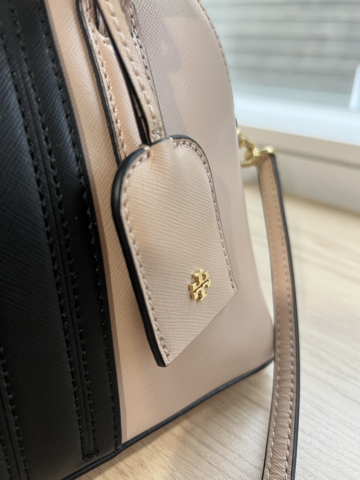 Tory Burch Robinson Mini Dome Bag – Tan/Pink With Black
