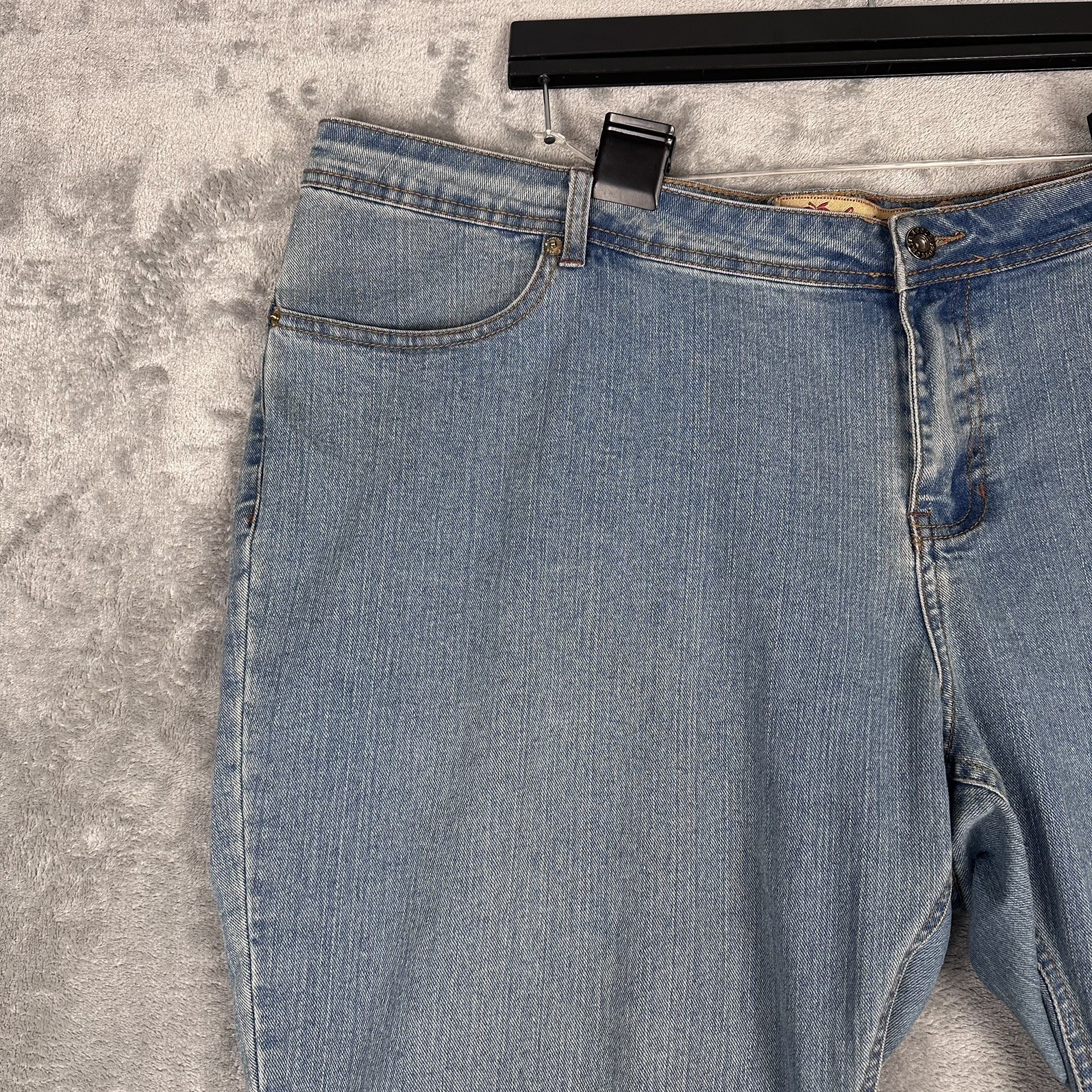 Vintage Apple Bottom Capri Jeans Women’s 21/22 Embroidered 90s Y2K Picked Fresh