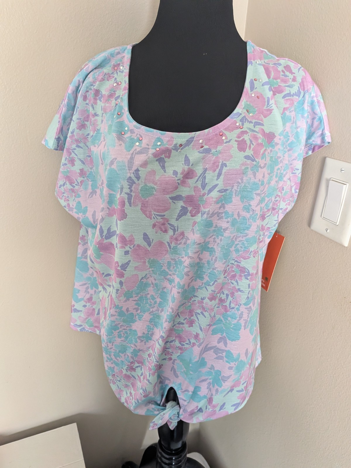 Hearts of Palm Sz. Large Cap Sleeves Floral Top Front Tie New w/Tags