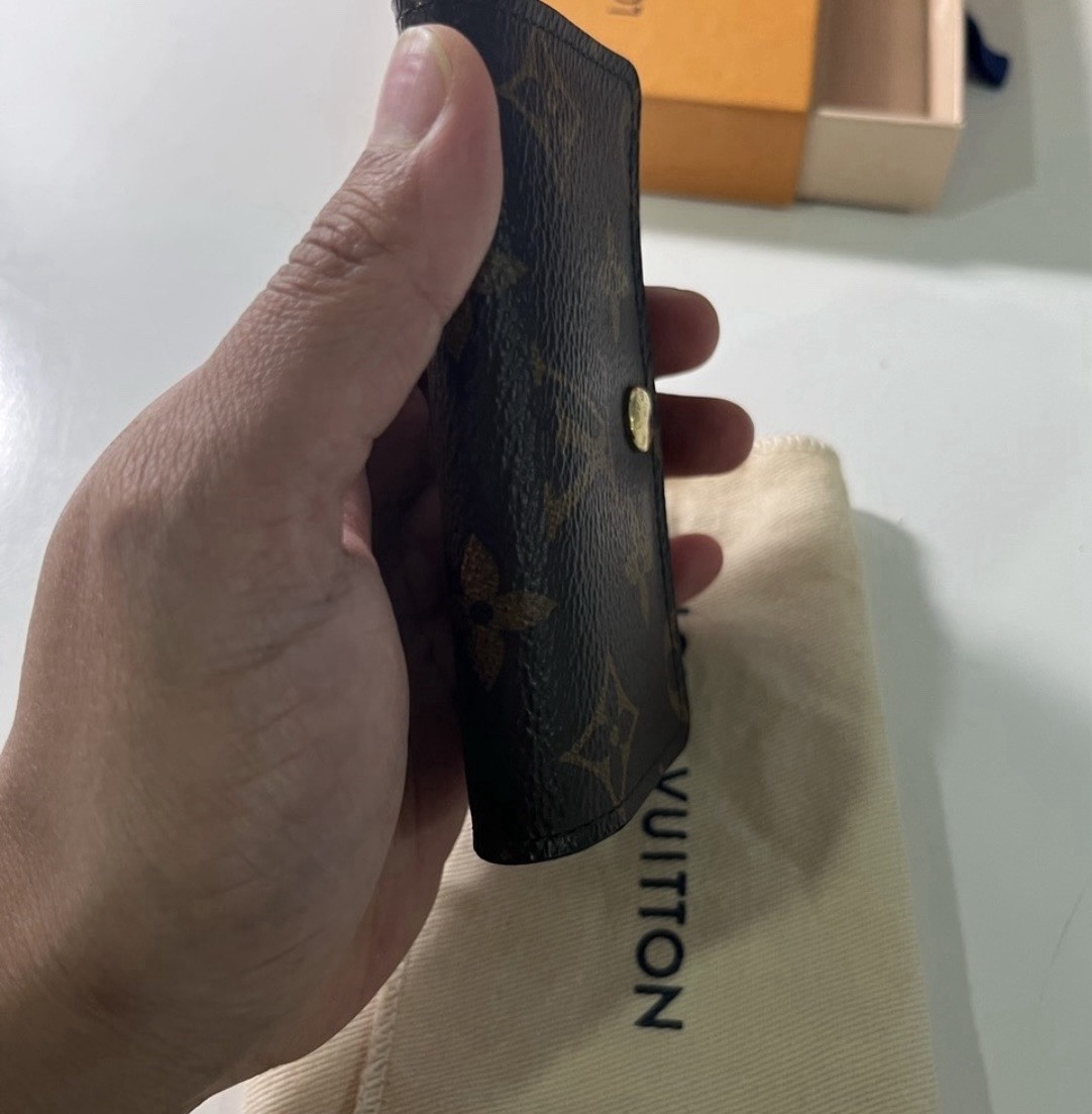 Louis Vuitton Monogram Leather 6-Key Key Case Brown