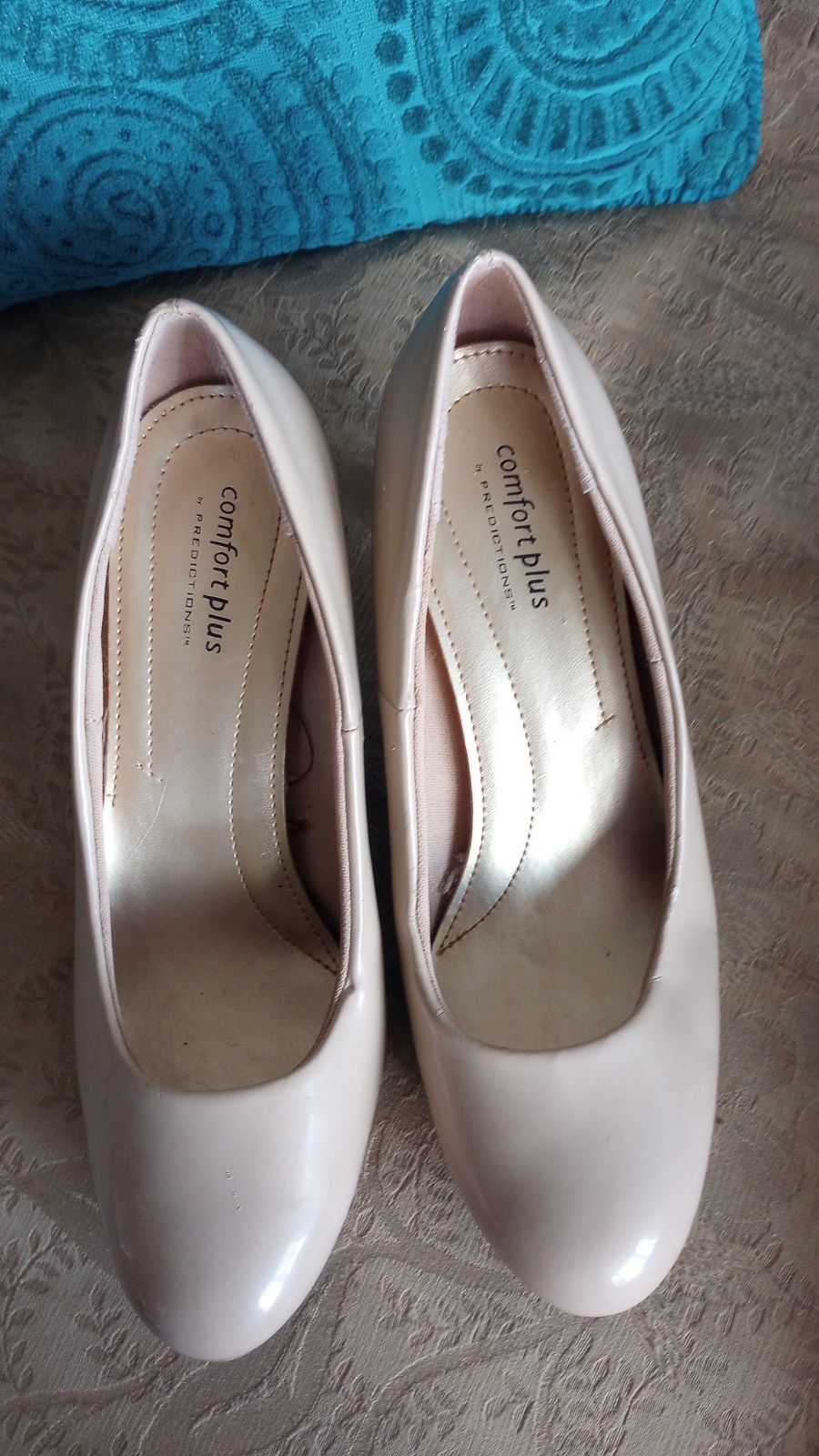 COMFORT PLUS by Predictions Nude Beige Tan Heels Pumps Womens Size 8.5W Worn 1x