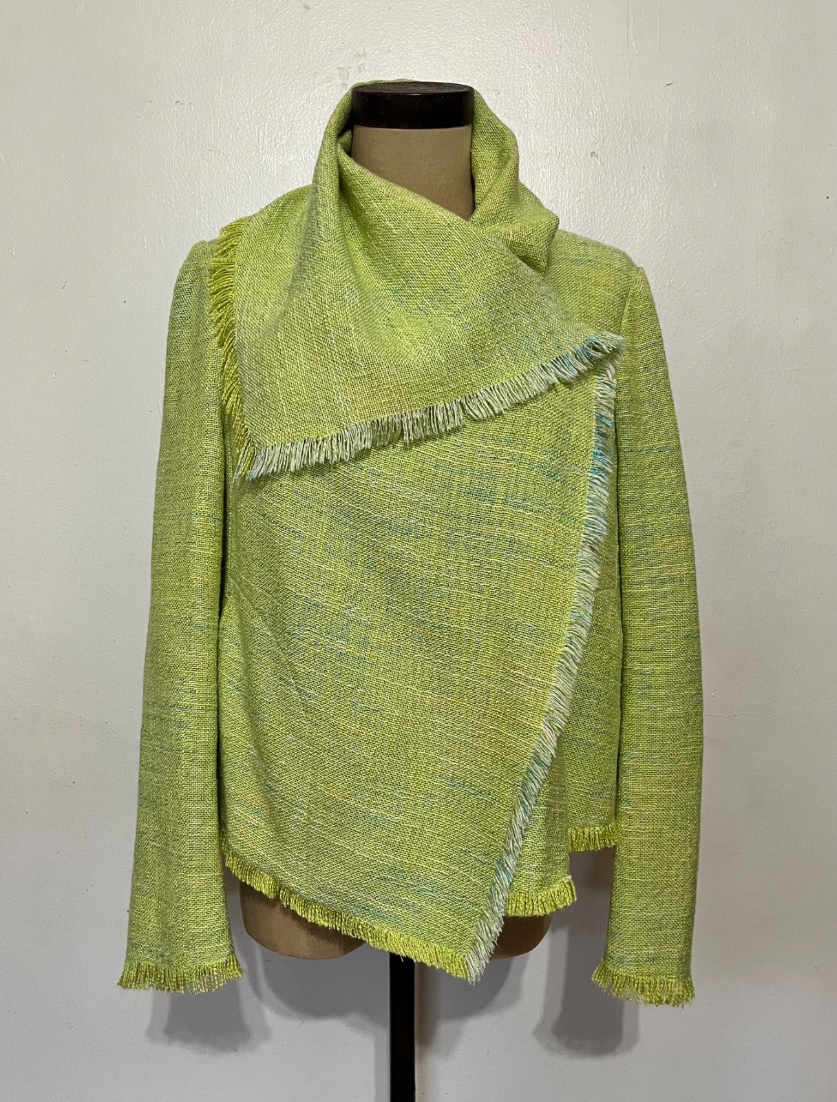 ANNE KLINE Lime Green Textured Soft Jacket with Fringe – Size 10 (runs small)