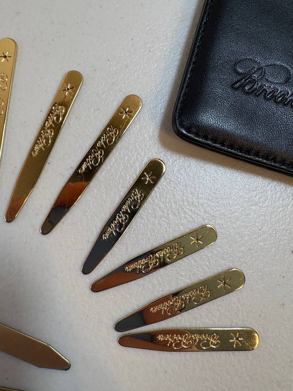 Brooks Brothers Gold Tone Collar Stays Set w/ Black Leather Case 7 Pieces