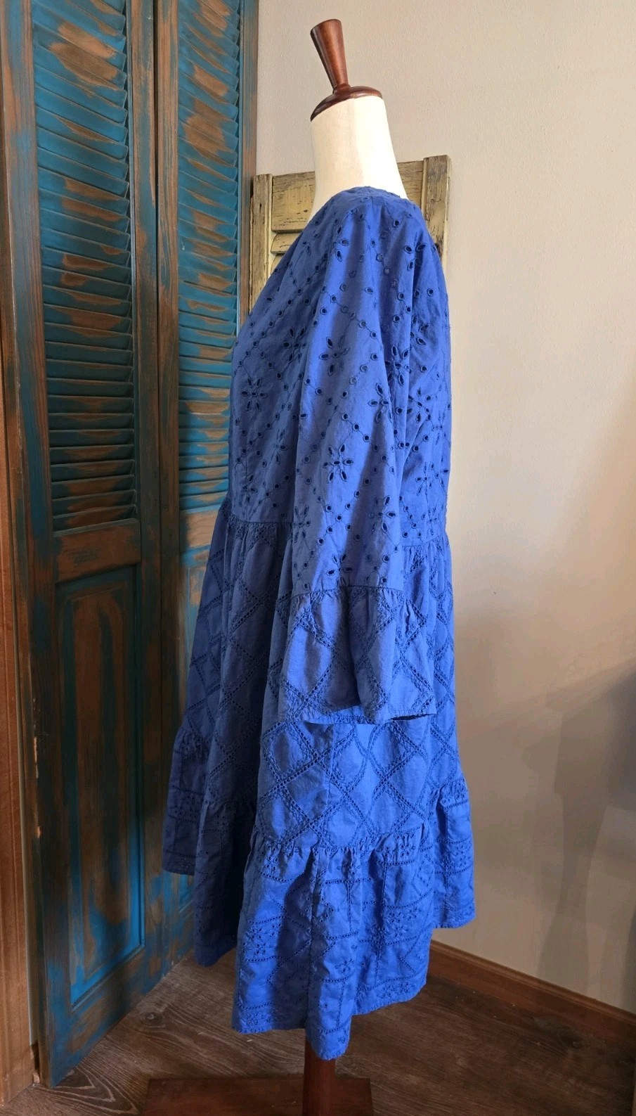 J Jill Eyelet Ruffle Smocked Amalfi Midi Dress L Blue Coastal Boho Lined Pkts