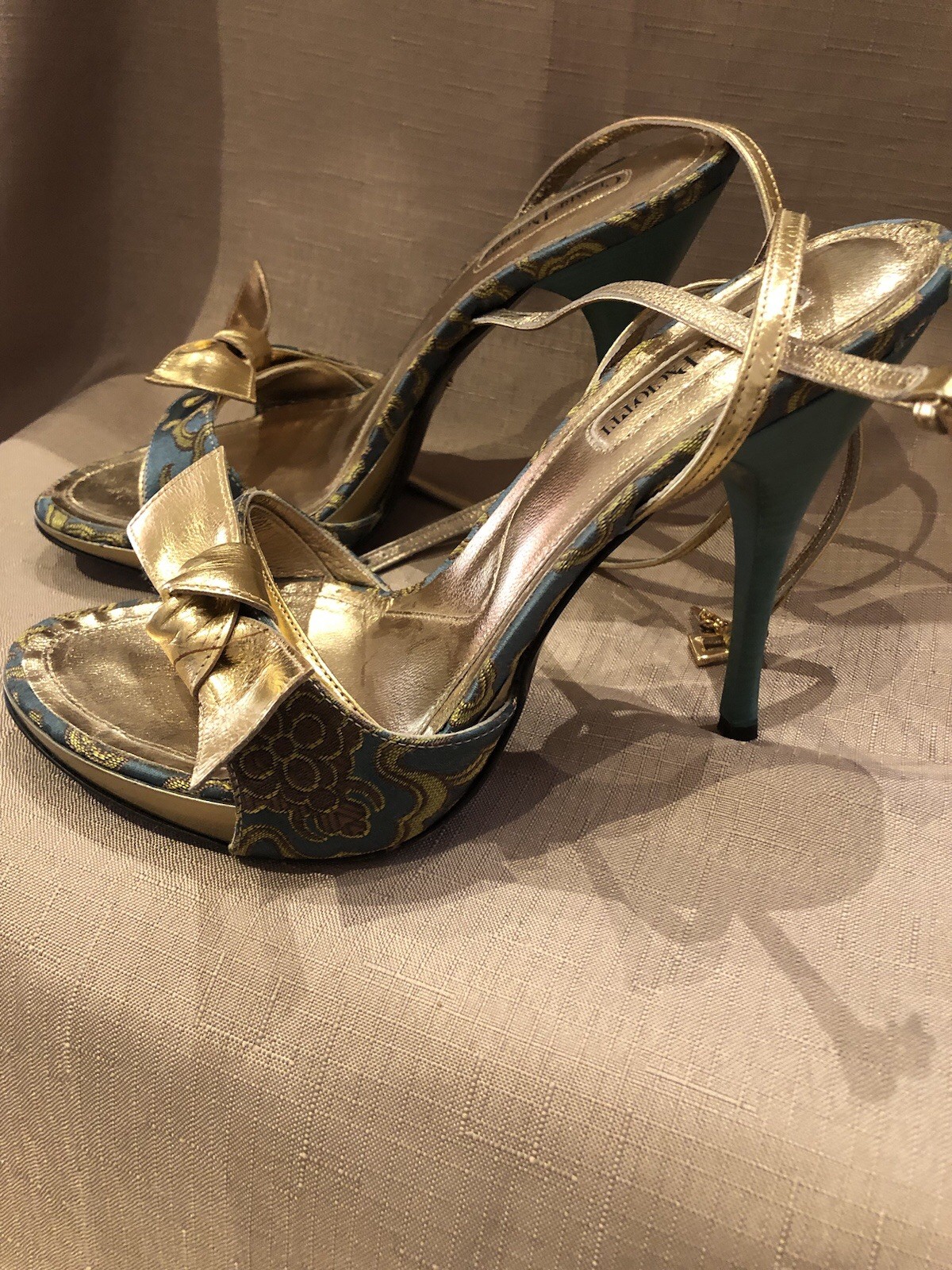 Gorgeous Cesare Paciotti Jacquard Silk Heels Shoes 3 81/2 Excellent Cond.