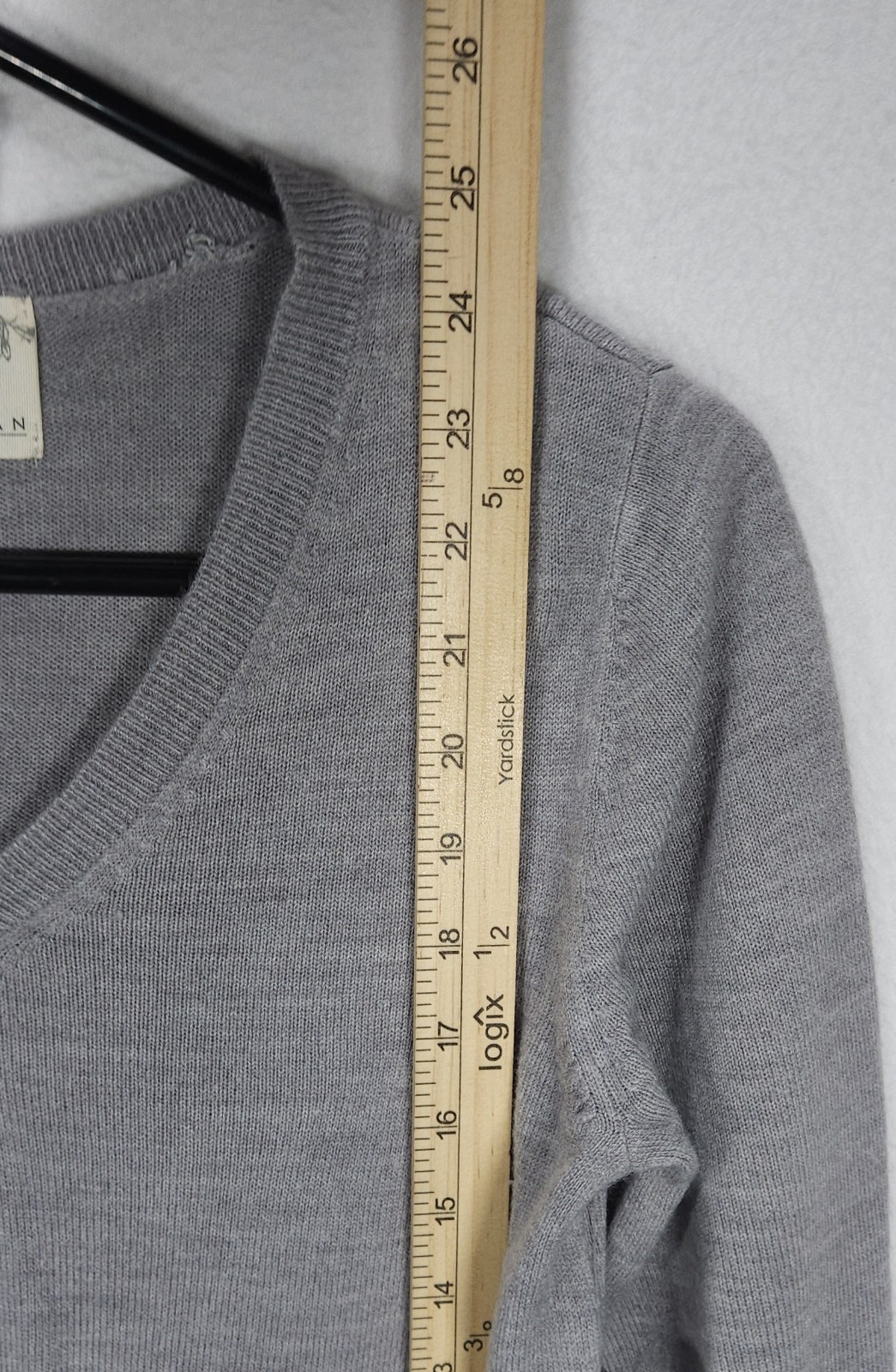 Debbie Morgan Petite Women’s ¾ Sleeve V-Neck Sweater Gray Size PM