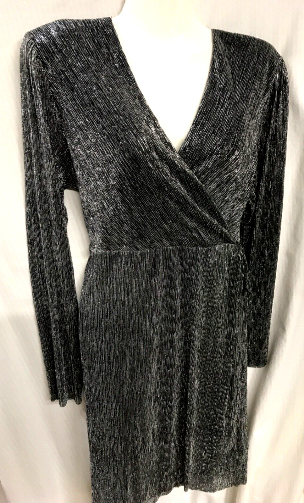 Serra black&silver shimmer lame Pleated V-neck long sleeve lined DressXXL(20-22)