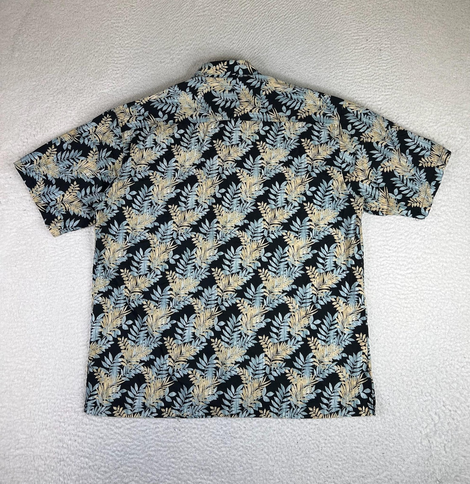 Tori Richard Shirt Mens Large Black Leaf Lawn Short Sleeve Button Up Hawaiian