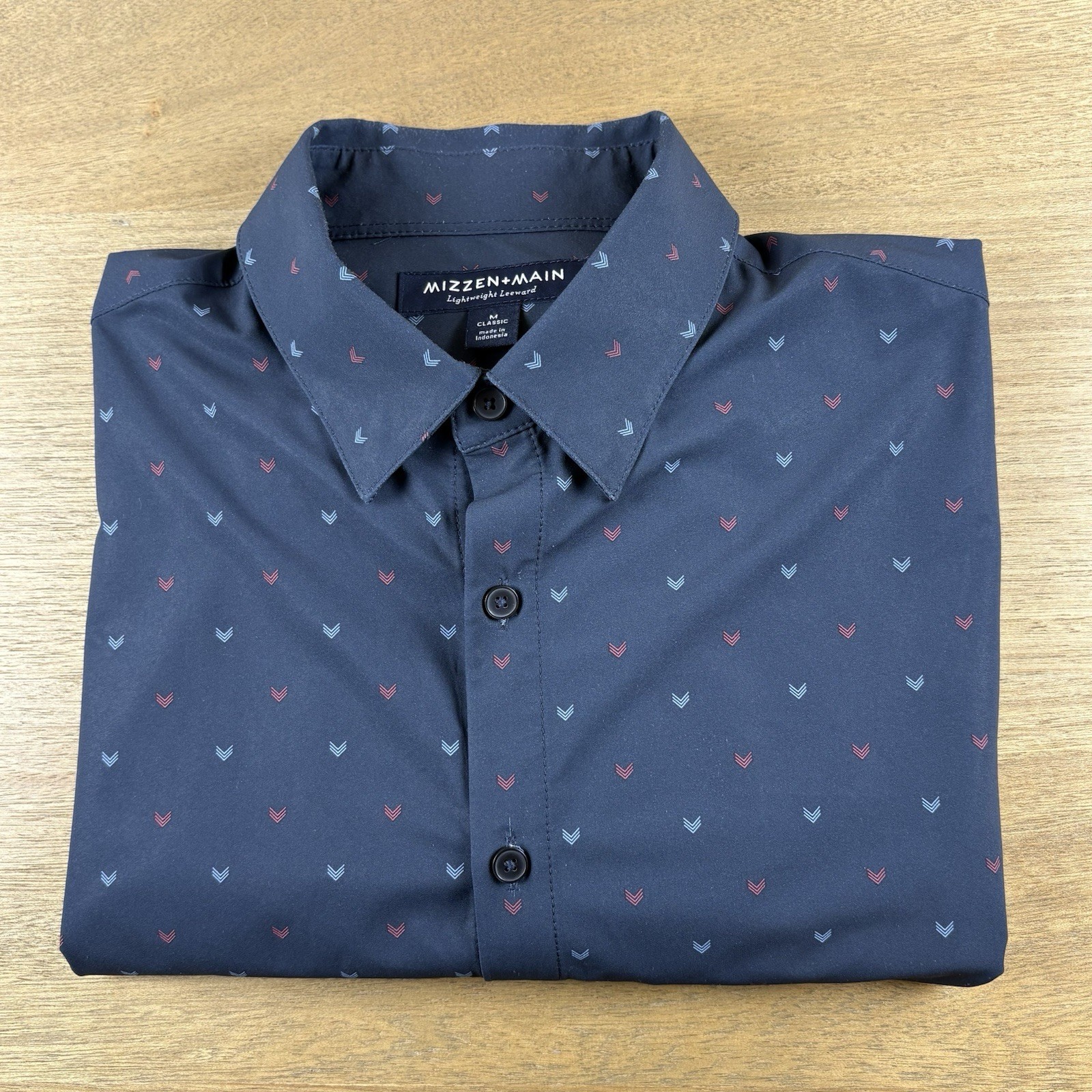 Mizzen + Main Lightweight Leeward Geo Button Shirt Men M Classic Fit Performance