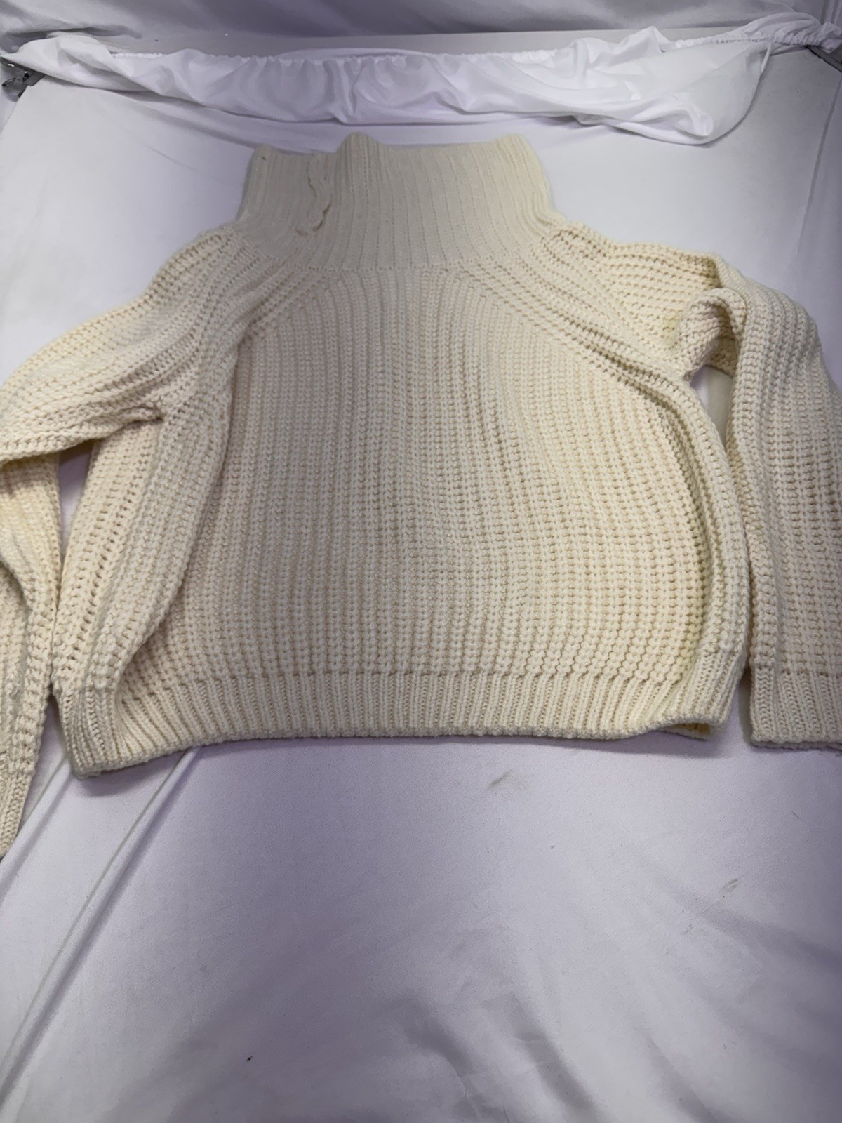 Sadie & Sage Chunky Cable Knit Cream Sweater Small Boxy Cropped Long Sleeve Boho