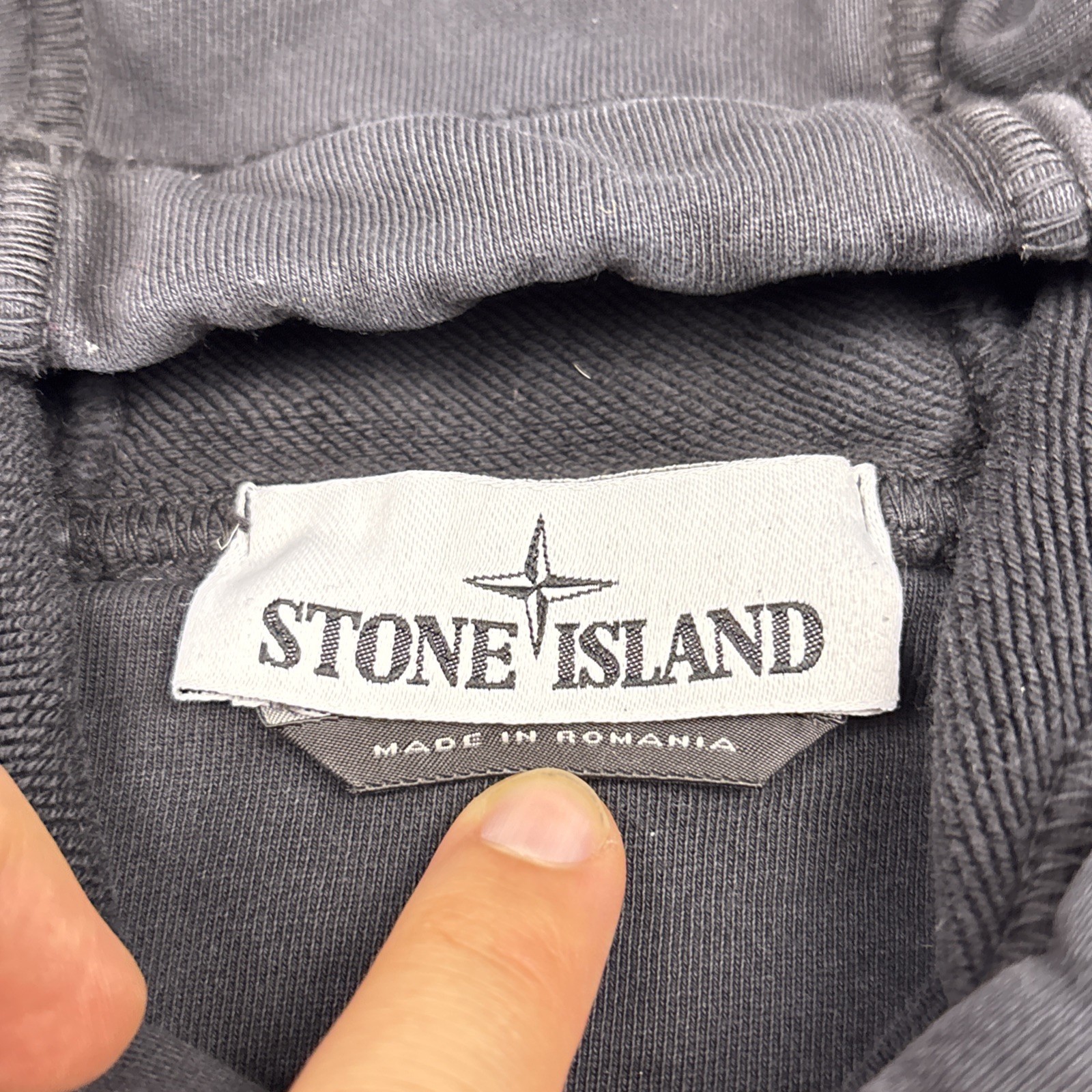 Stone Island Black Hoodie Pullover Classic Sweatshirt Logo Patch Men’s Sz XL