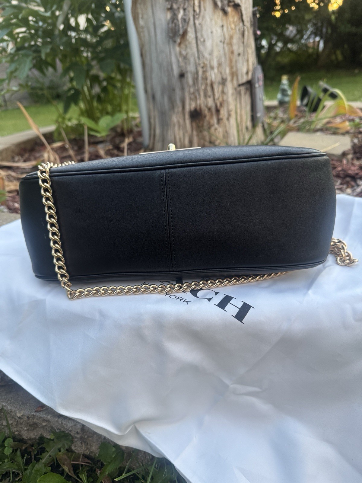Cassidy Coach Black Studded Shoulder Turn Lock Chain Strap Gold HW