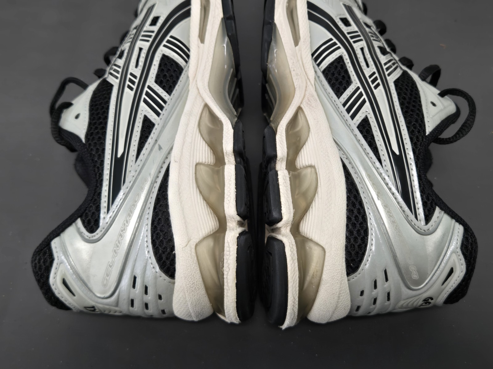 Asics Gel Kayano 14 Black Silver Gray 1201A019 Size 9 Mens Athletic Shoes