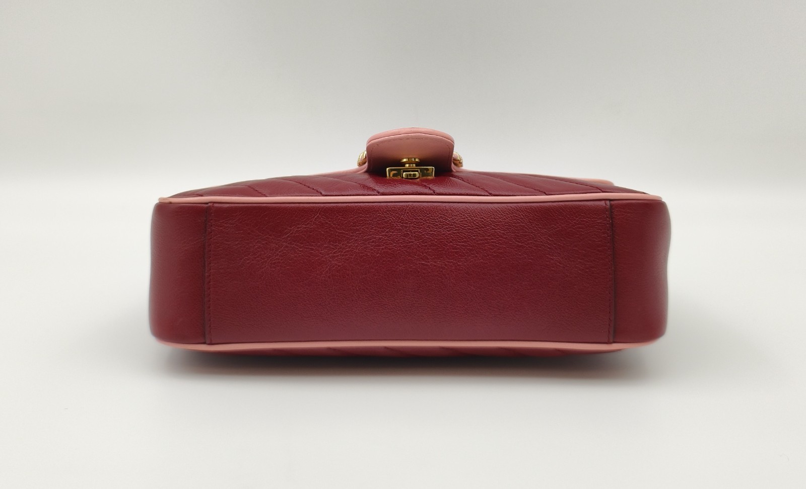 Authentic Gucci GG Marmont Medium 26cm Red Leather Pink Piping Torchon GG Should