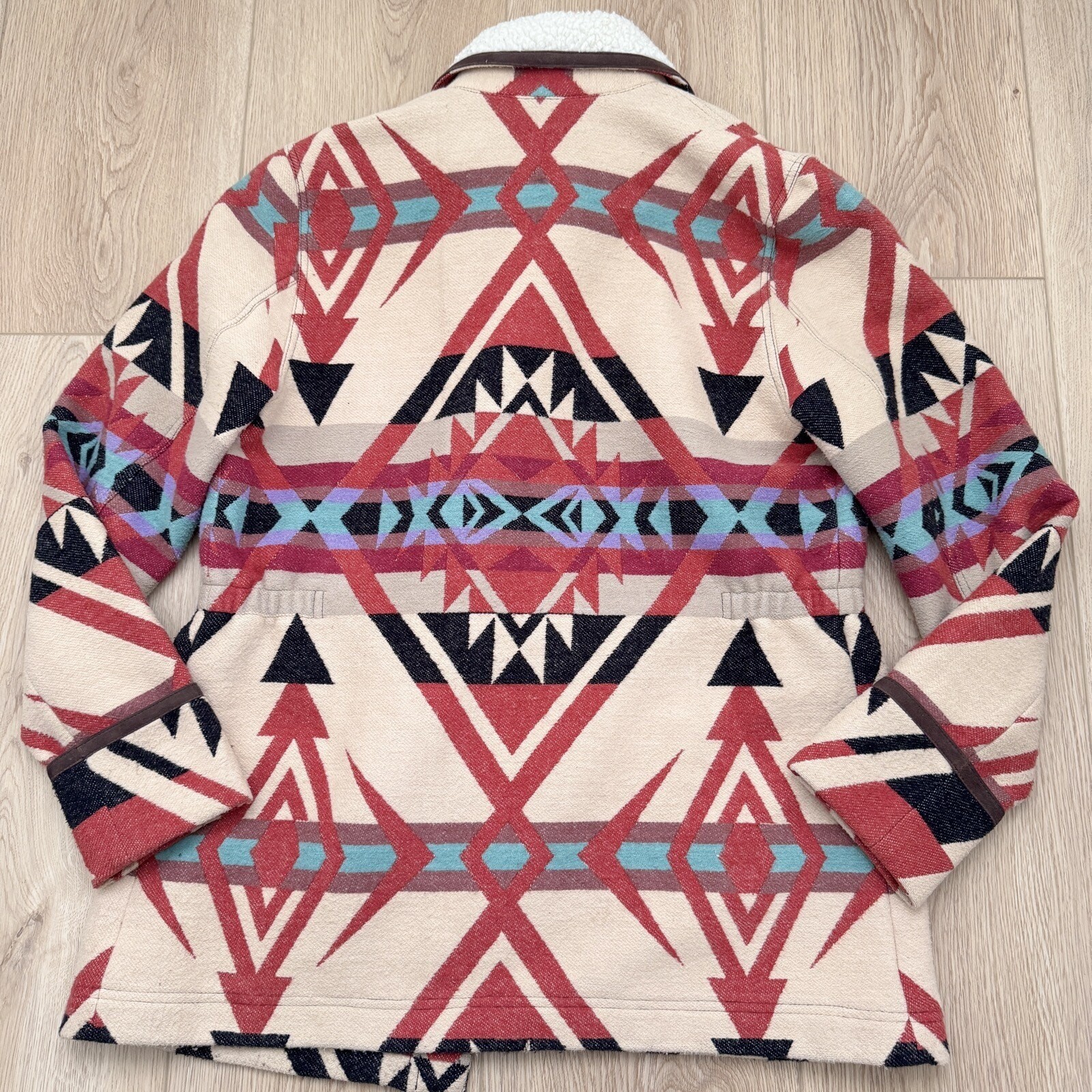 Double D Ranch Sz Large Good Robe Jacket Julianne Hough Aztec Pattern Shearling