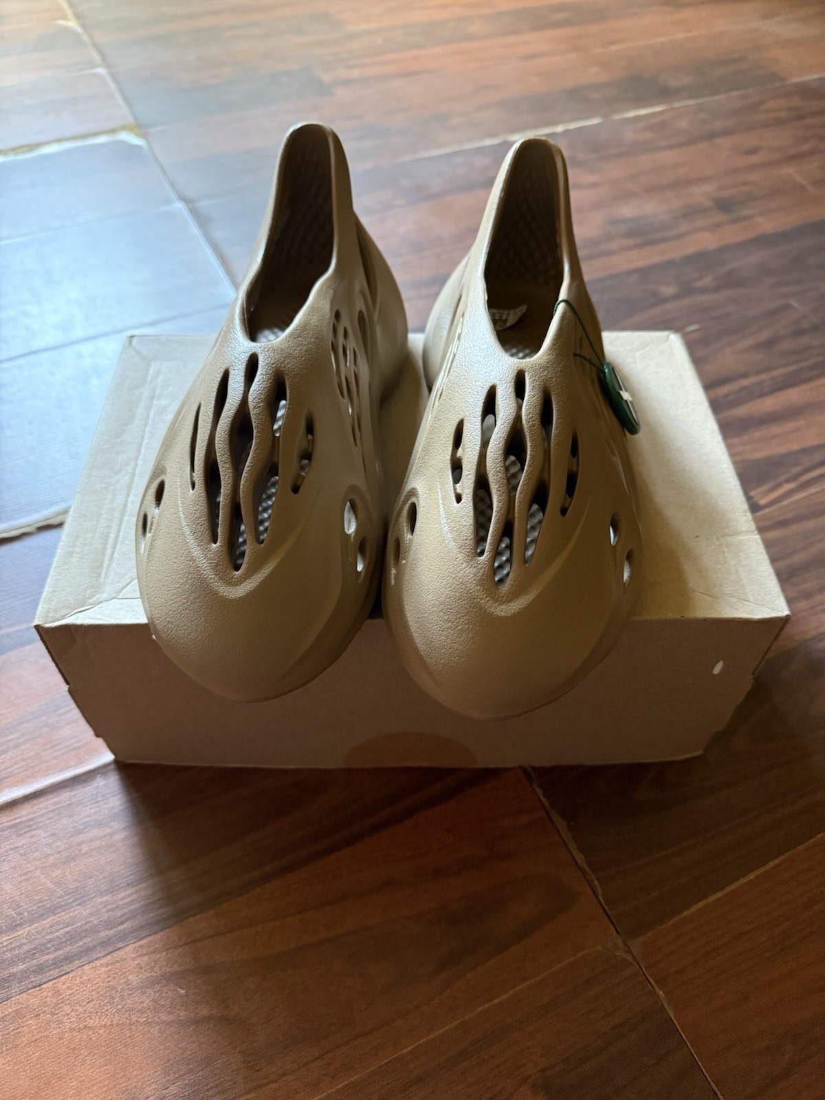 adidas Yeezy Foam Runner Men’s US 12 Brown Slip-On Lightweight New w/Box