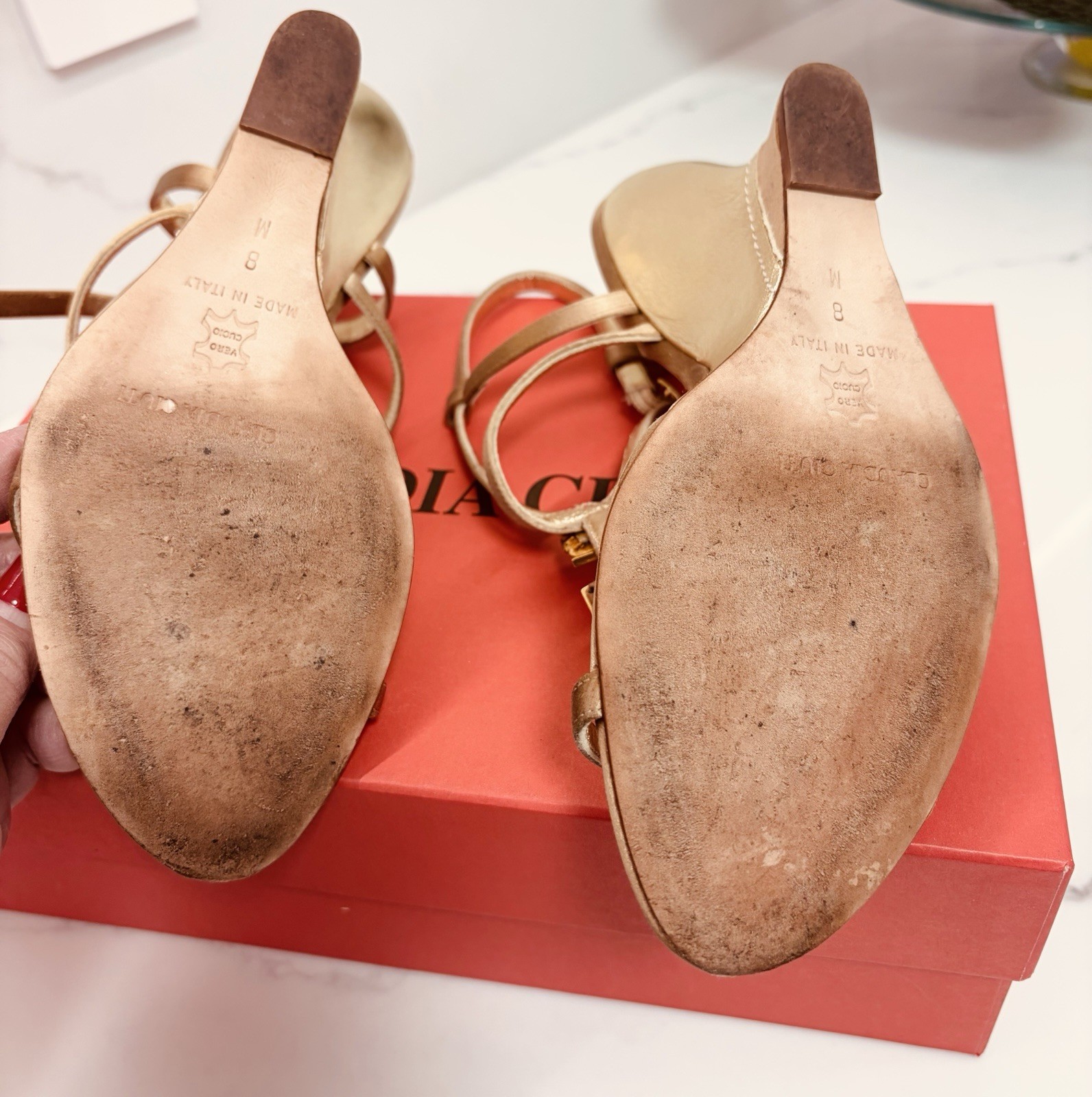 Claudia Ciuti Italy Leather T-strap Wedge Gold Sandals Alligator Skin Pattern 8