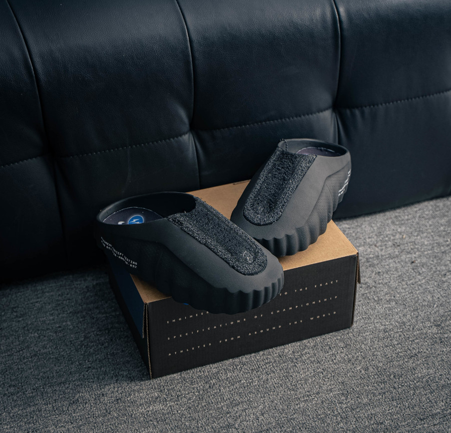 Nike .SWOOSH Mind 001 Slides – Rare Limited Edition Black Colorway