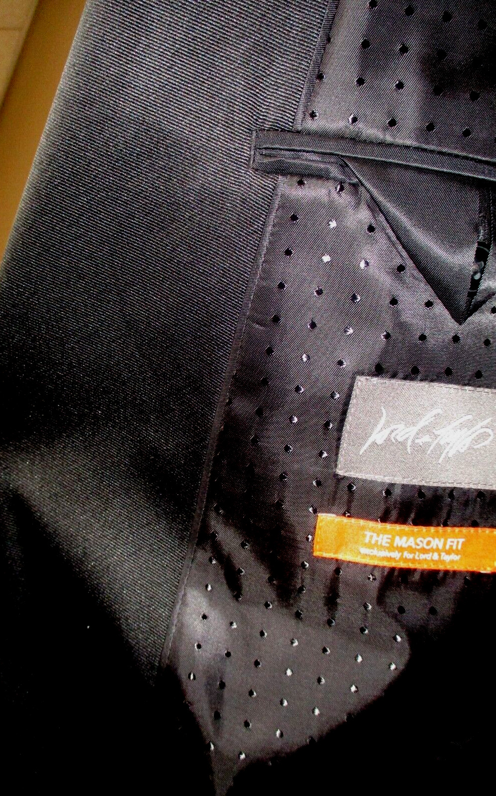 TALLIA Tuxedo Suit Jacket Mens 44R Black Slim Fit 100% Wool Shawl Lapel Formal