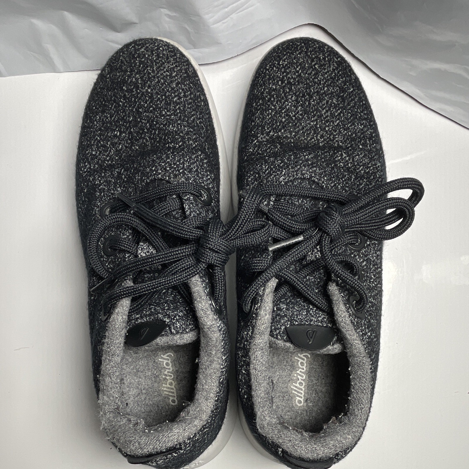 Allbirds Men’s Wool Runner Lace-Up Low Top Sneakers Gray WRM1W9
