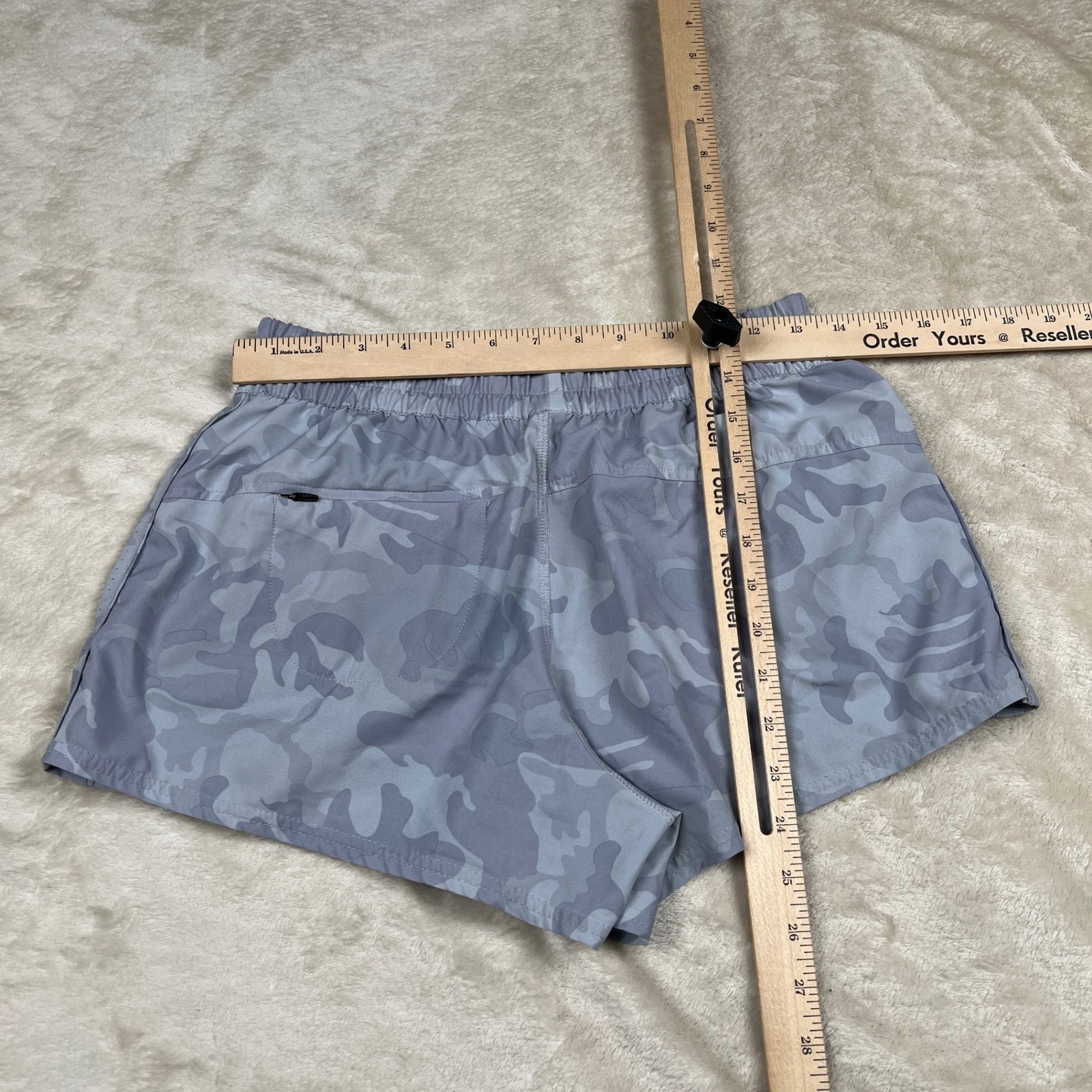 Vuori Dash Shorts Womens M Camo Performance Running Athletic Elastic Lined