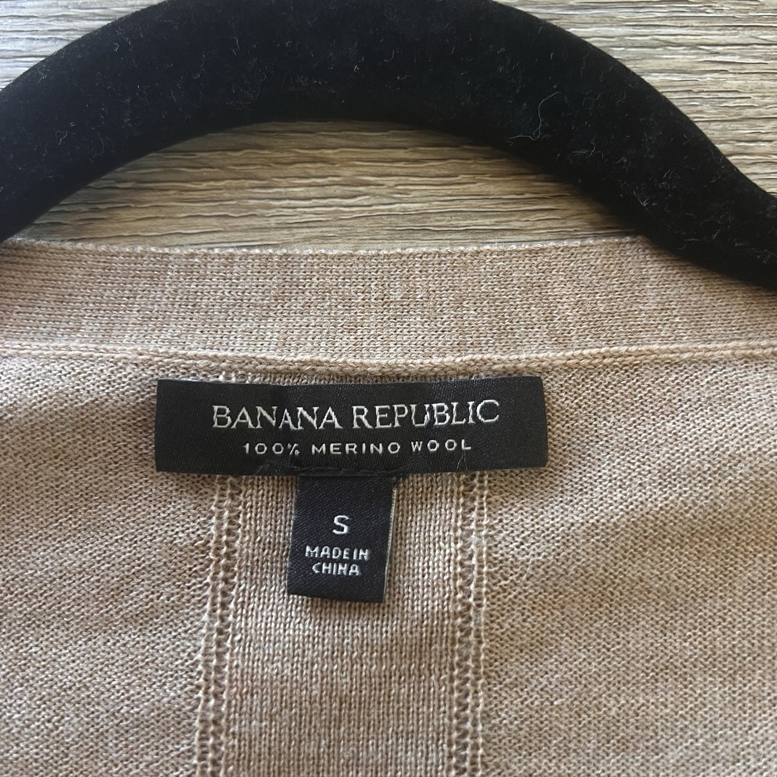 BANANA REPUBLIC 100% Merino Wool Button Front Womens Cardigan