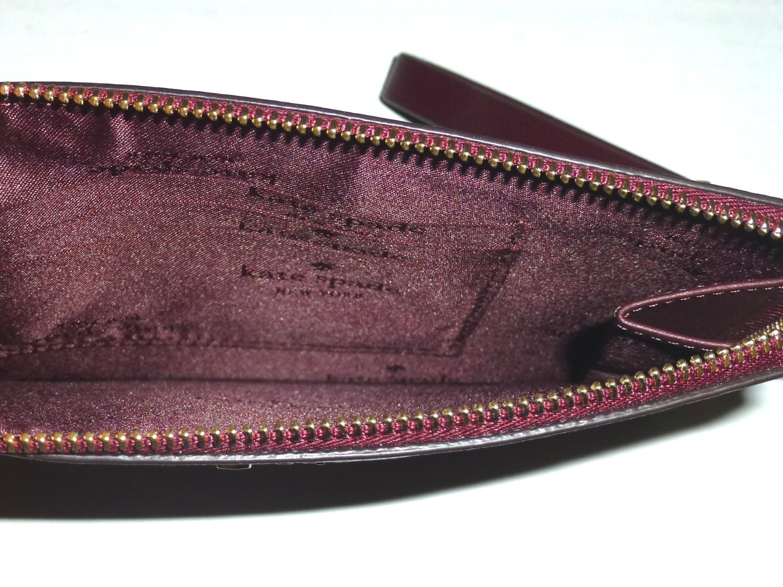 Kate Spade Staci Medium L-Zip Leather Wristlet 7.75″x4.75″ HAS STAINS READ
