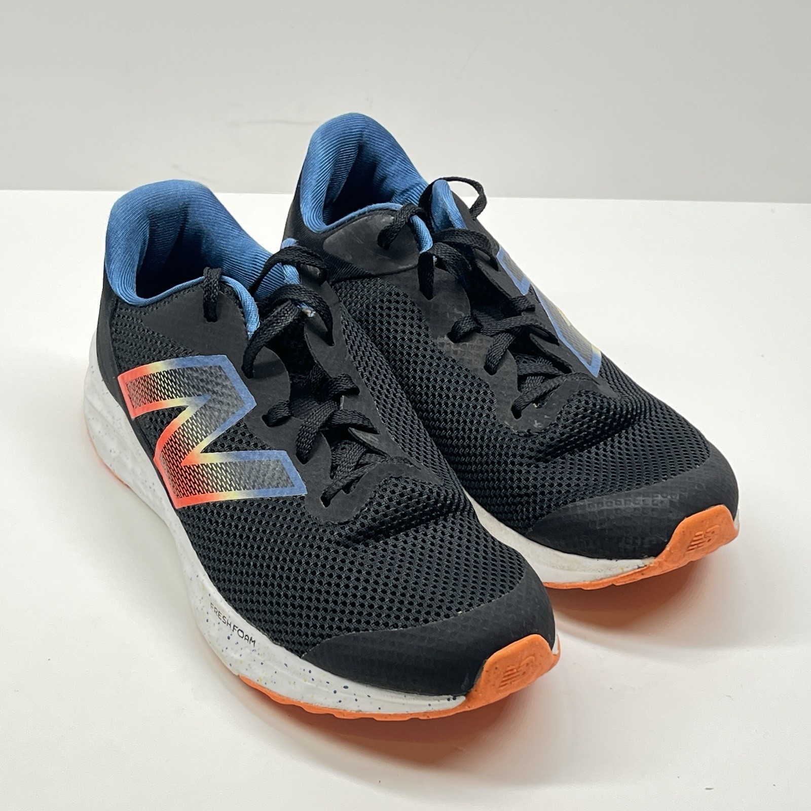New Balance GC2002BK Unisex Kids Sneaker US 4.5M Black/Blue/Orange Low