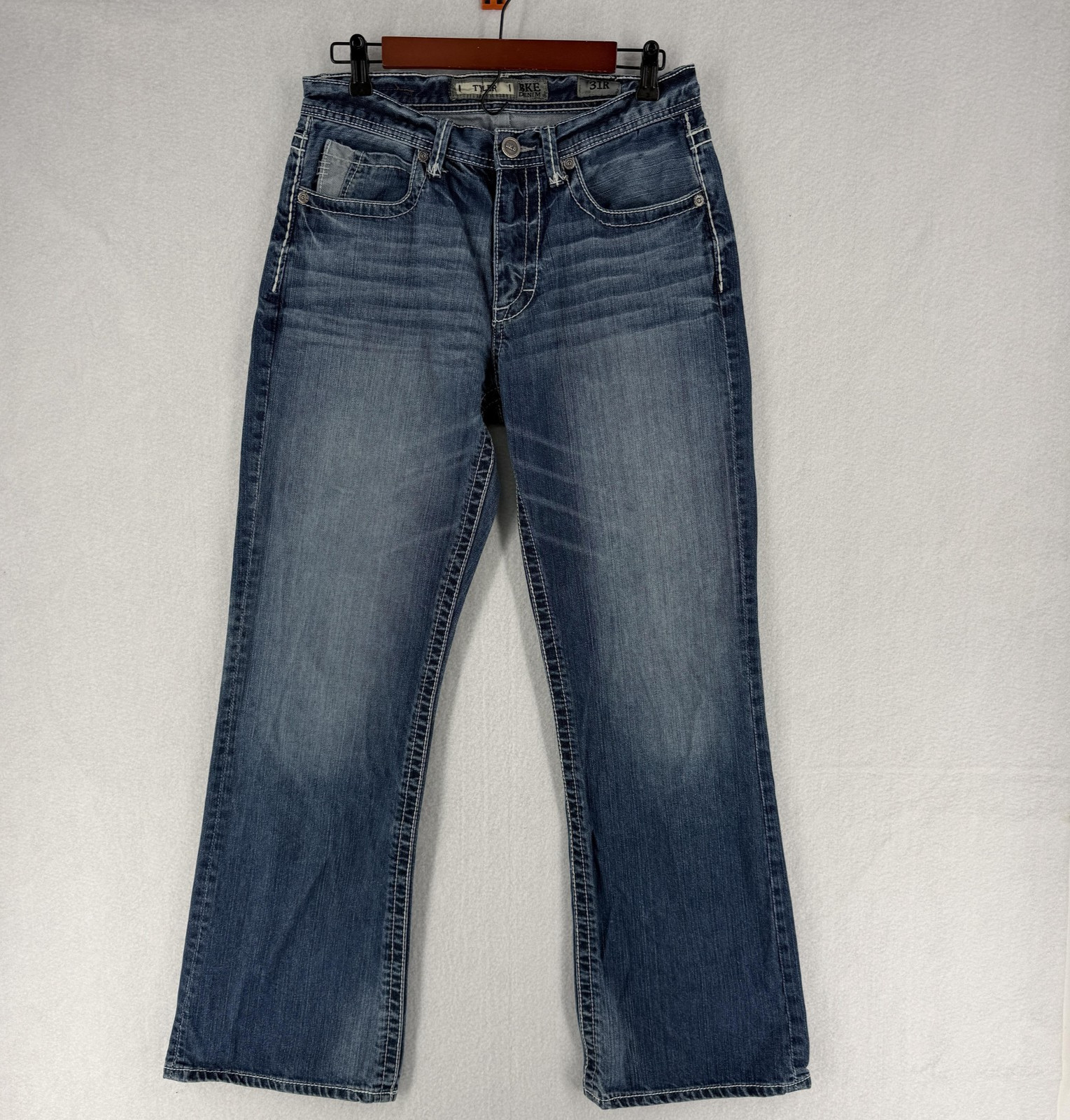 BKE Tyler Jeans Mens 30×32 Blue Medium Wash Denim Relaxed Straight Embroidered