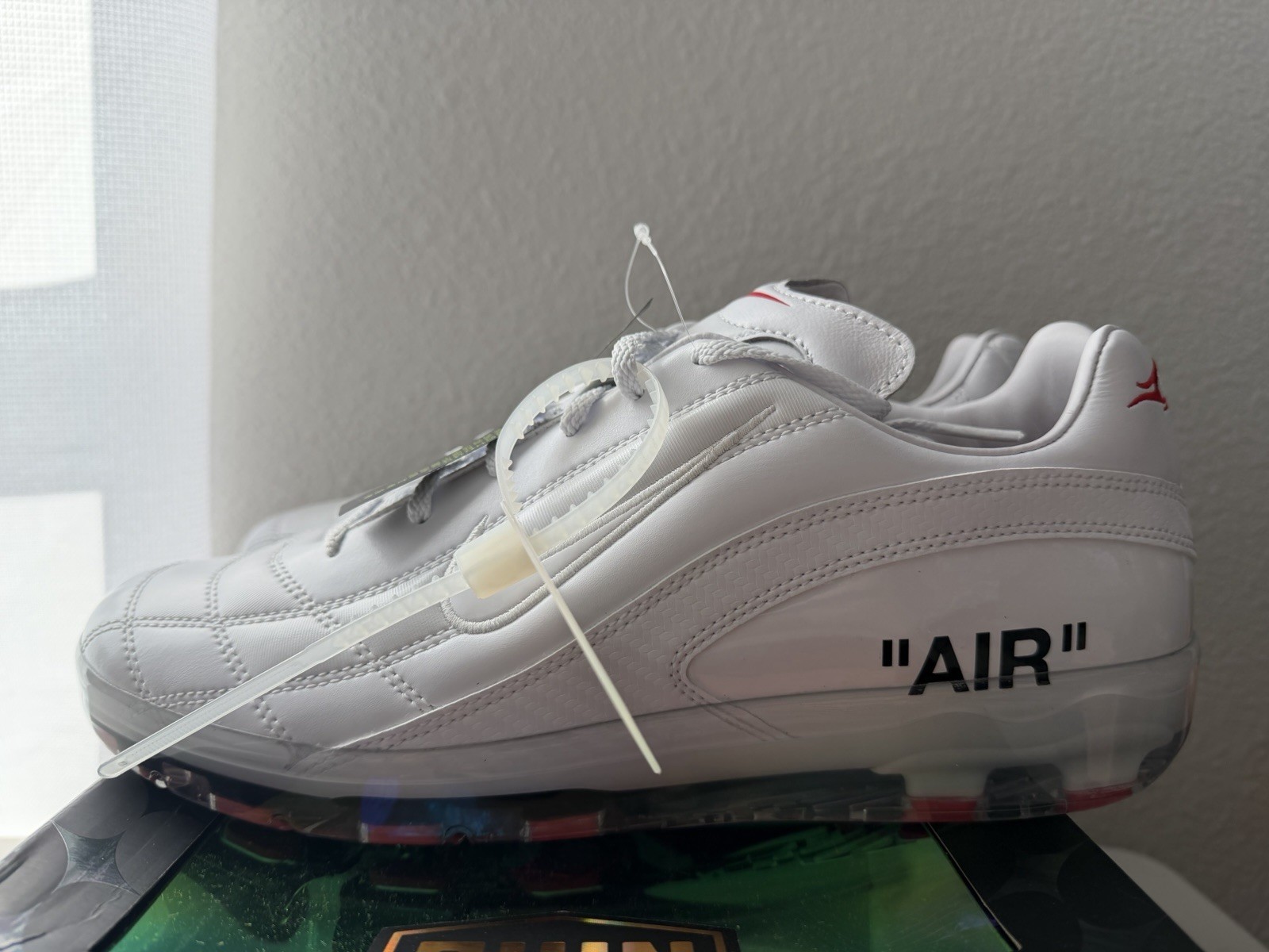 Nike Virgil Abloh Archives Cryoshot Zoom M9 USA US10.5 In Hand comes with a card