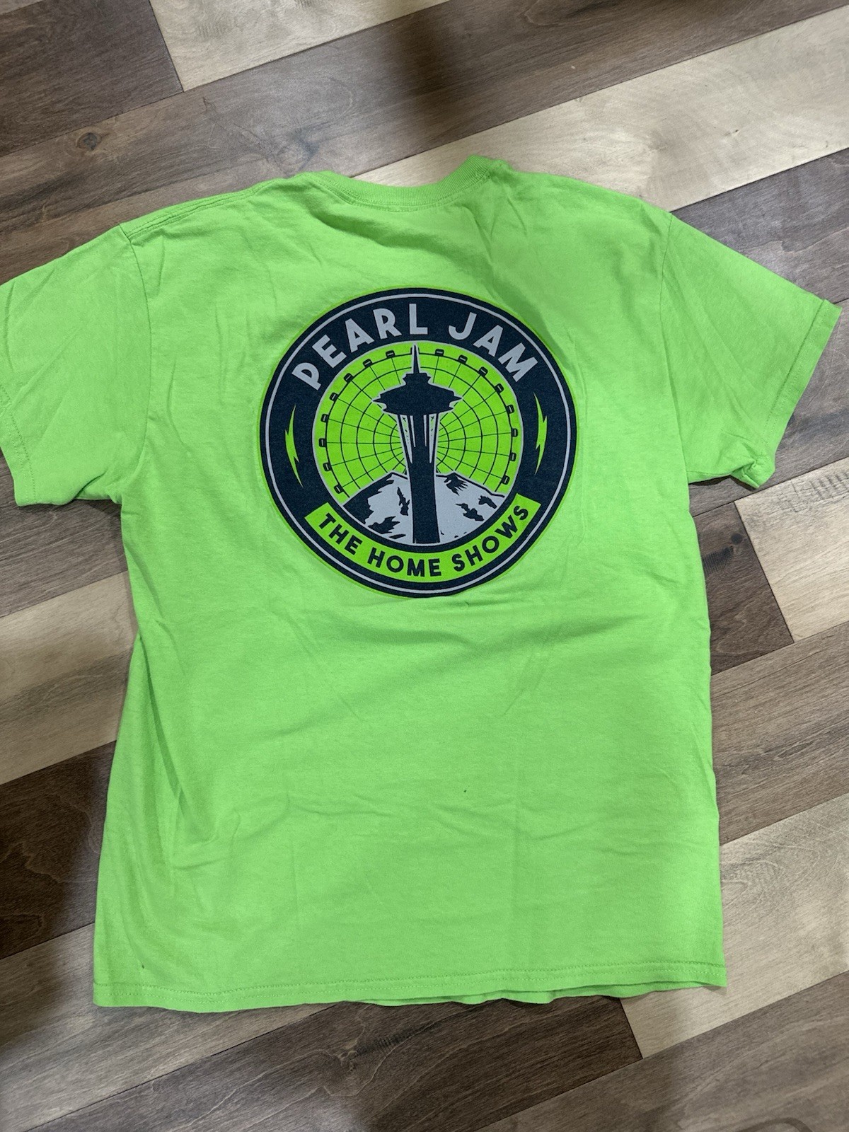 Pearl Jam Concert T Shirt XL VTG 2018 THE HOME SHOWS Seattle Space Needle
