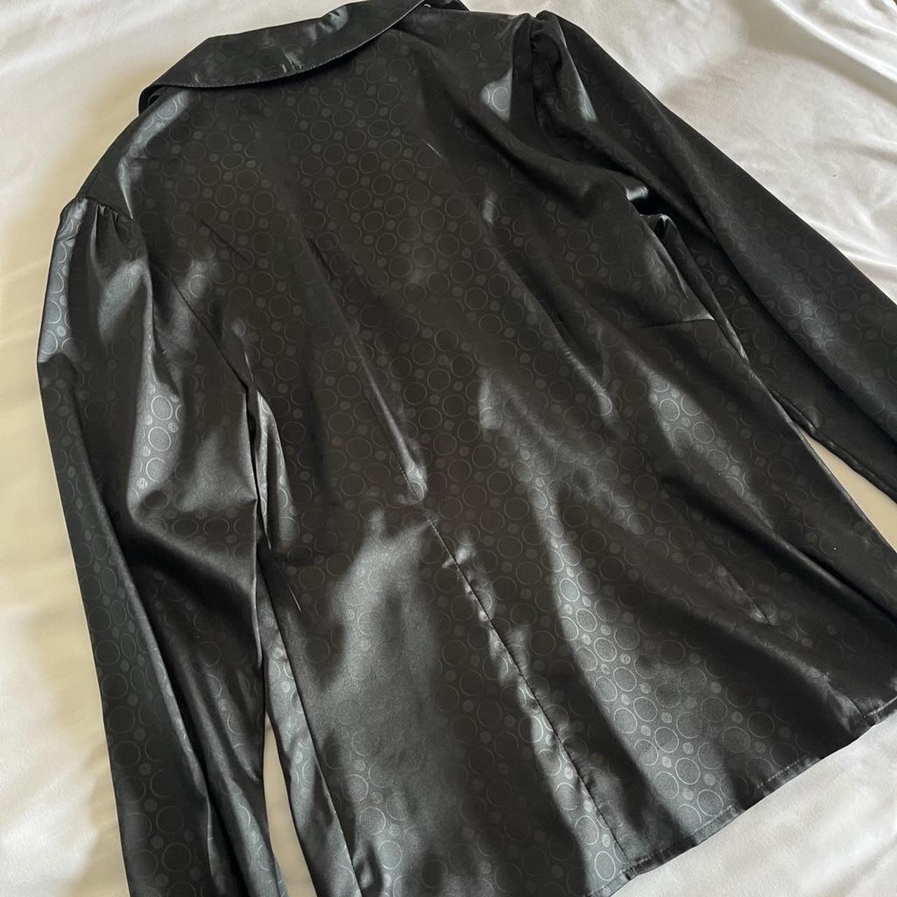 Brand New (Tag $36) Croft & Barrow Black Ruffle Collar Satin Long Sleeve Blouse