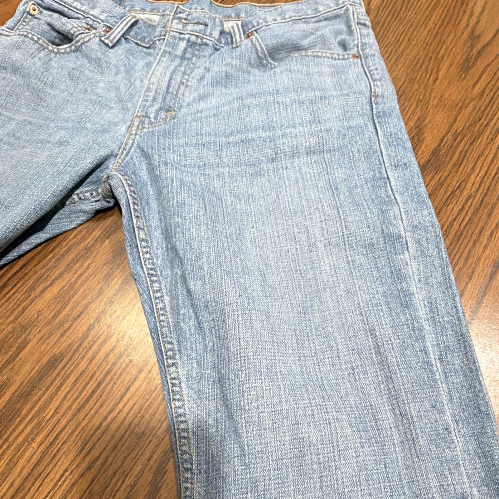Levi’s Men’s 527 Series Bootcut Blue Light Wash Denim Jeans Mid Rise 5-Pocket