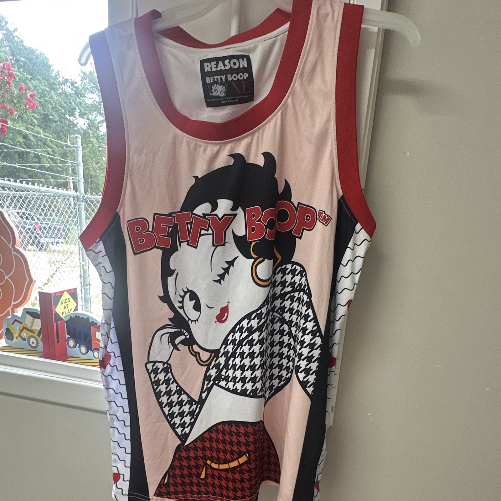Reason Betty Boop Graphic Print Pink Mesh Sleeveless Tank Top Women’s XL