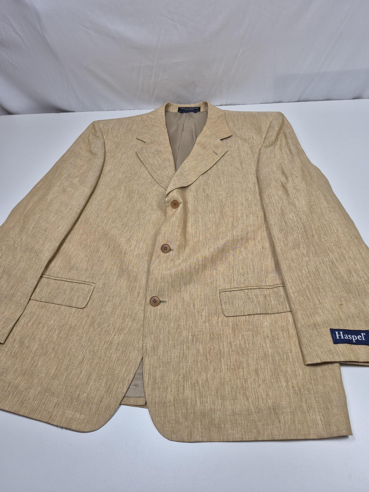VTG Haspel Suit Men’s 48R Beige 100% Linen 2 Piece 43×36 Manor Pleated NWT