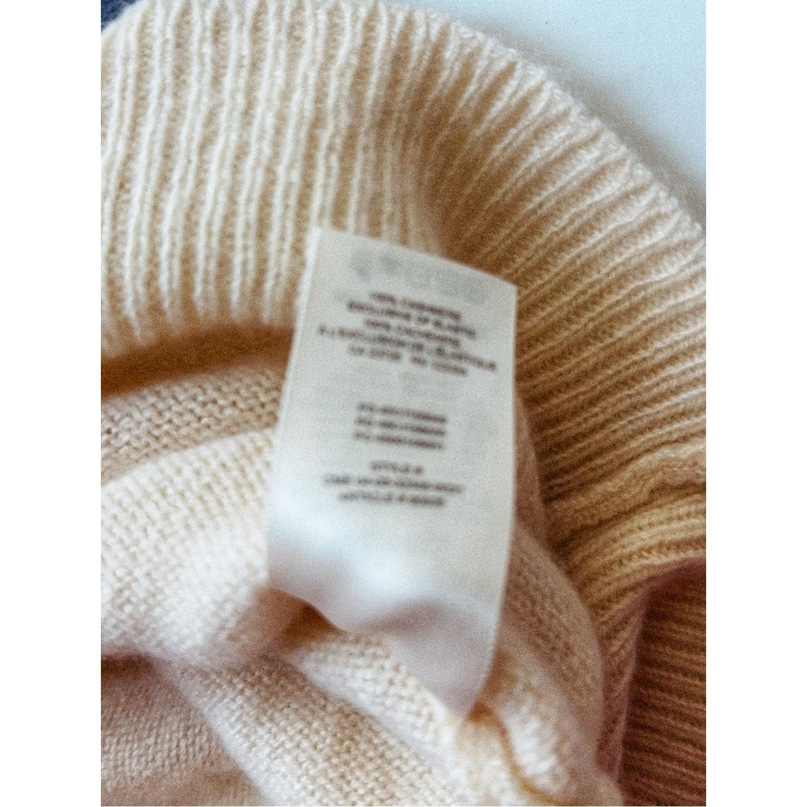 🤍🍦 Wilfred 100% Cashmere • Ivory Vanilla Bean Gelato Turtleneck 🍦🤍