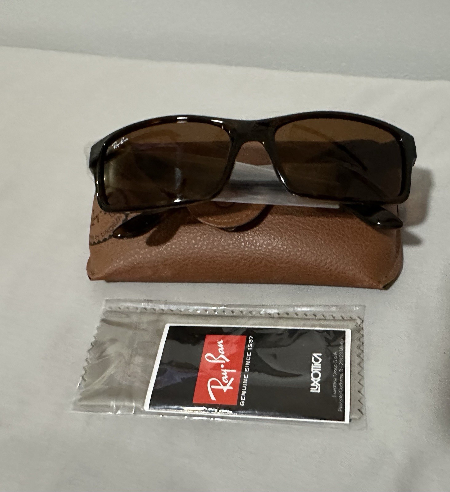 RARE RAY-BAN Square Tortoise Havana Brown Sunglasses RB 4151 710