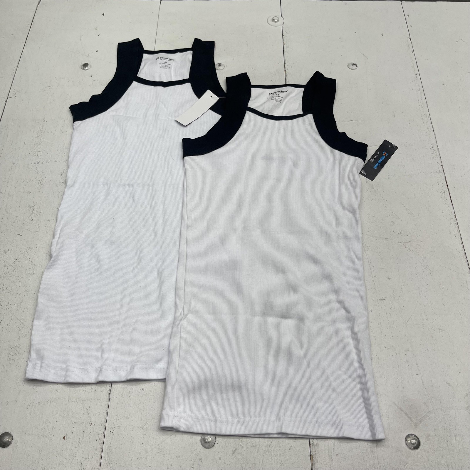 Different Touch Tank Undershirt Mens Medium White 2 Pack Stretch Tagless