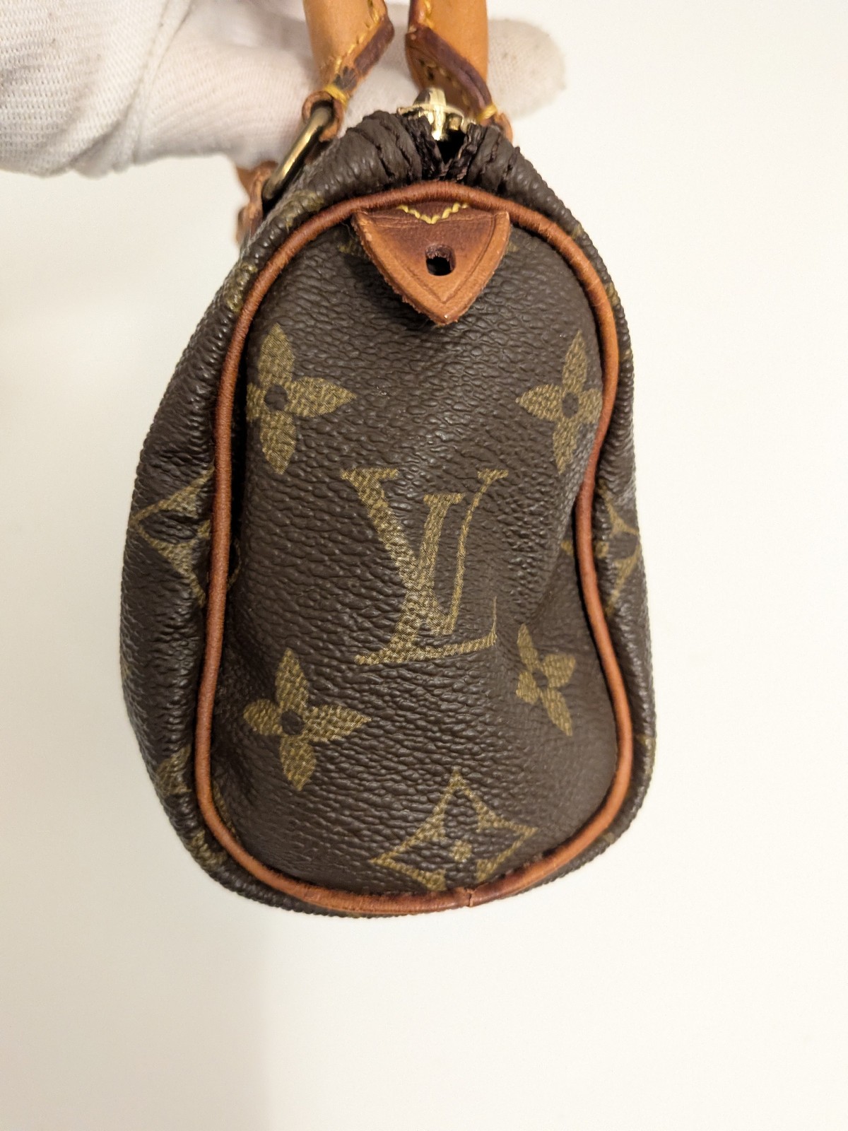 Authentic LOUIS VUITTON Mini Speedy TH1902