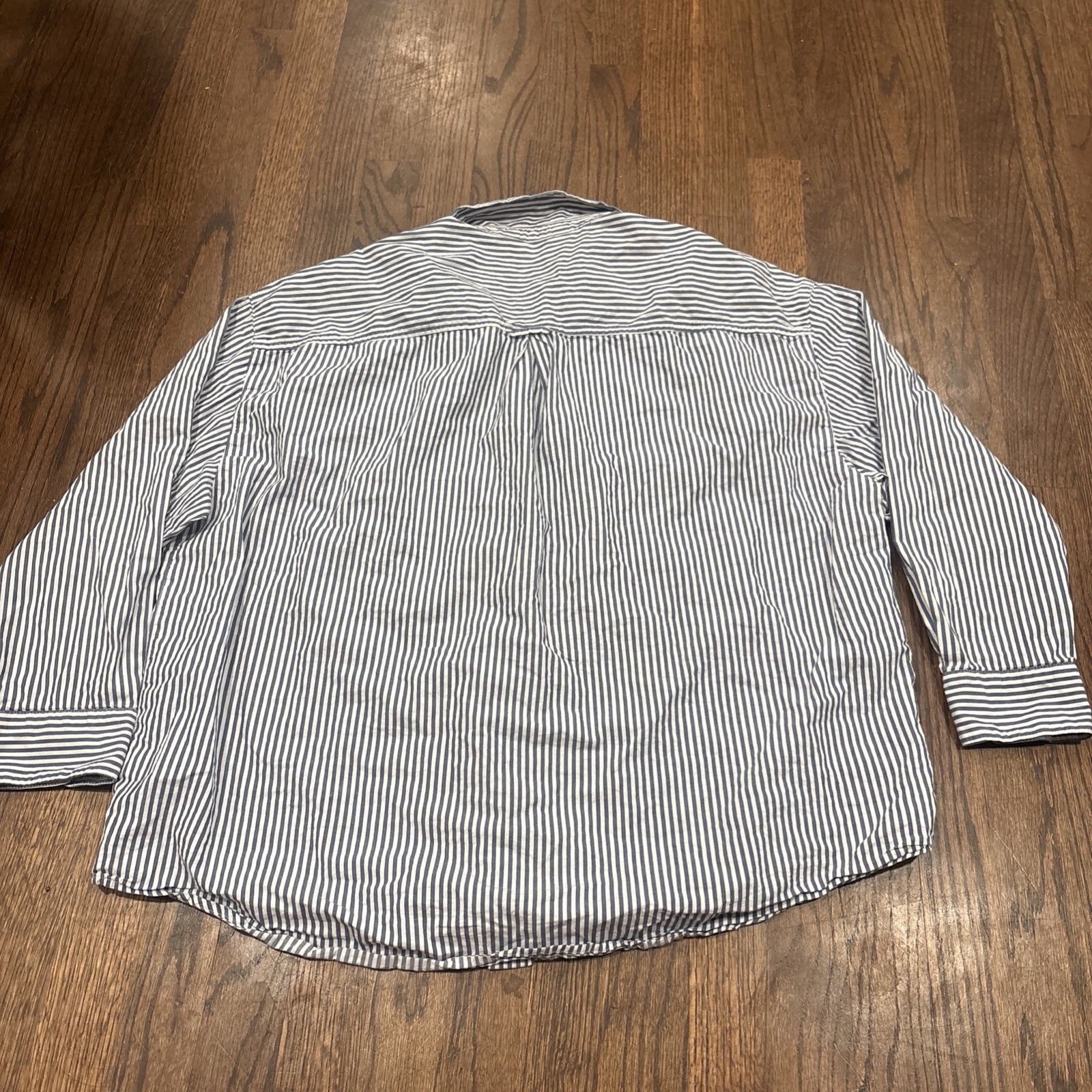 Old Navy The Boyfriend Shirt L Blue White Striped Button Down Relaxed Fit Women