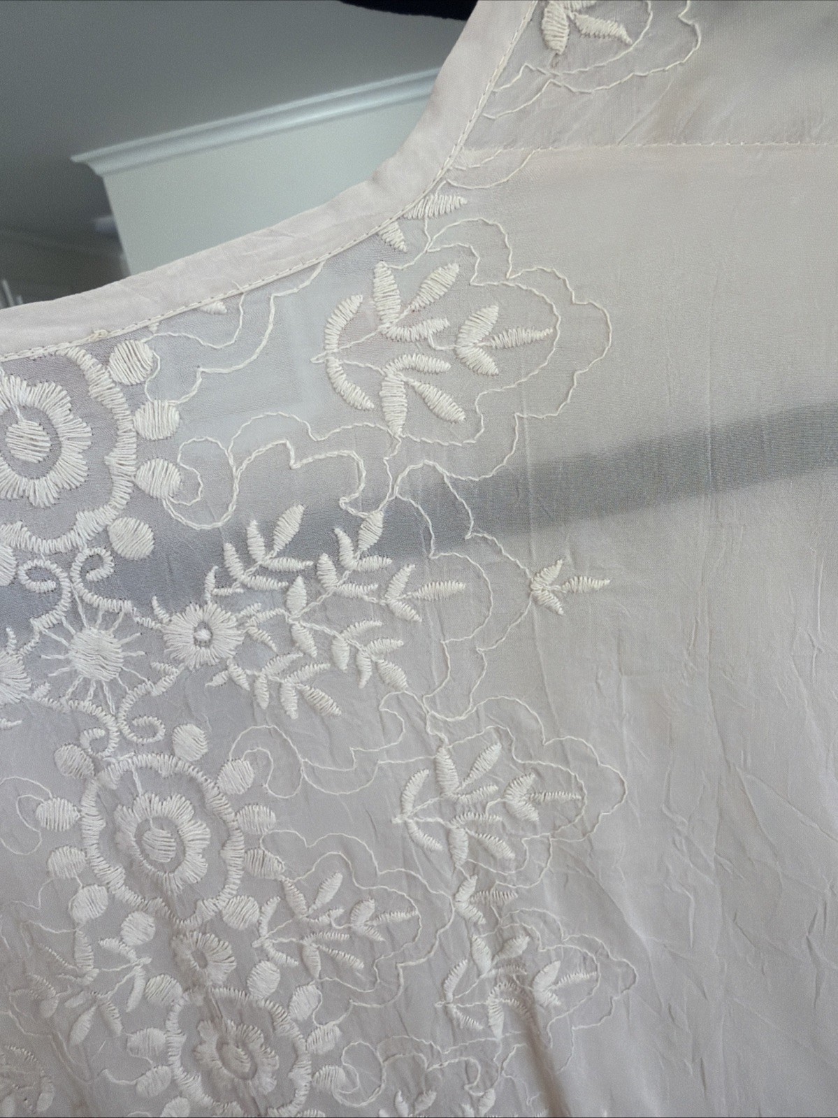 Johnny Was M/L Blush Beige Embroidered Eyelet Lace Poncho Relaxed Fit Blouse