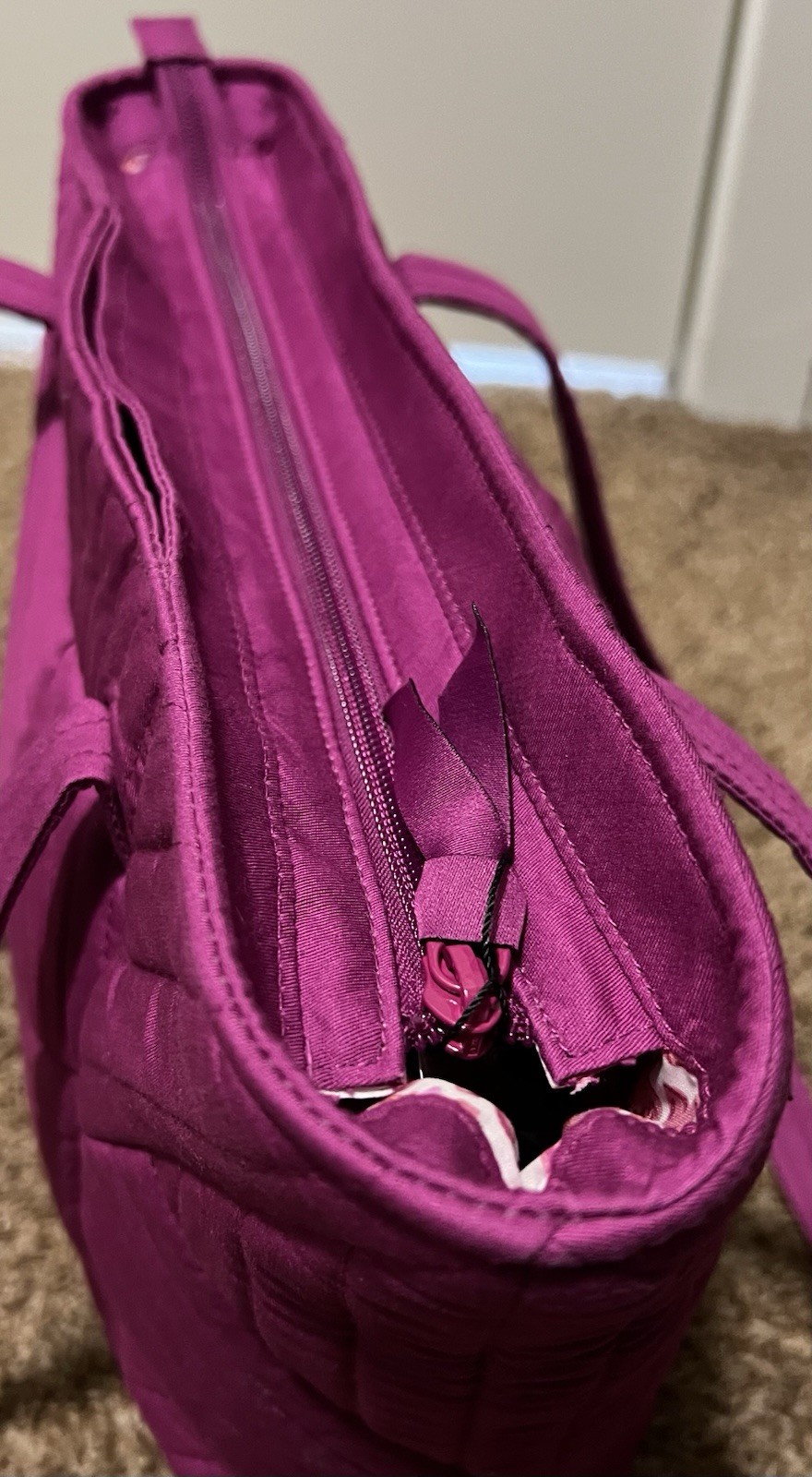 *NWT* Small Vera Tote and Turnlock Wallet in Dark Raspberry