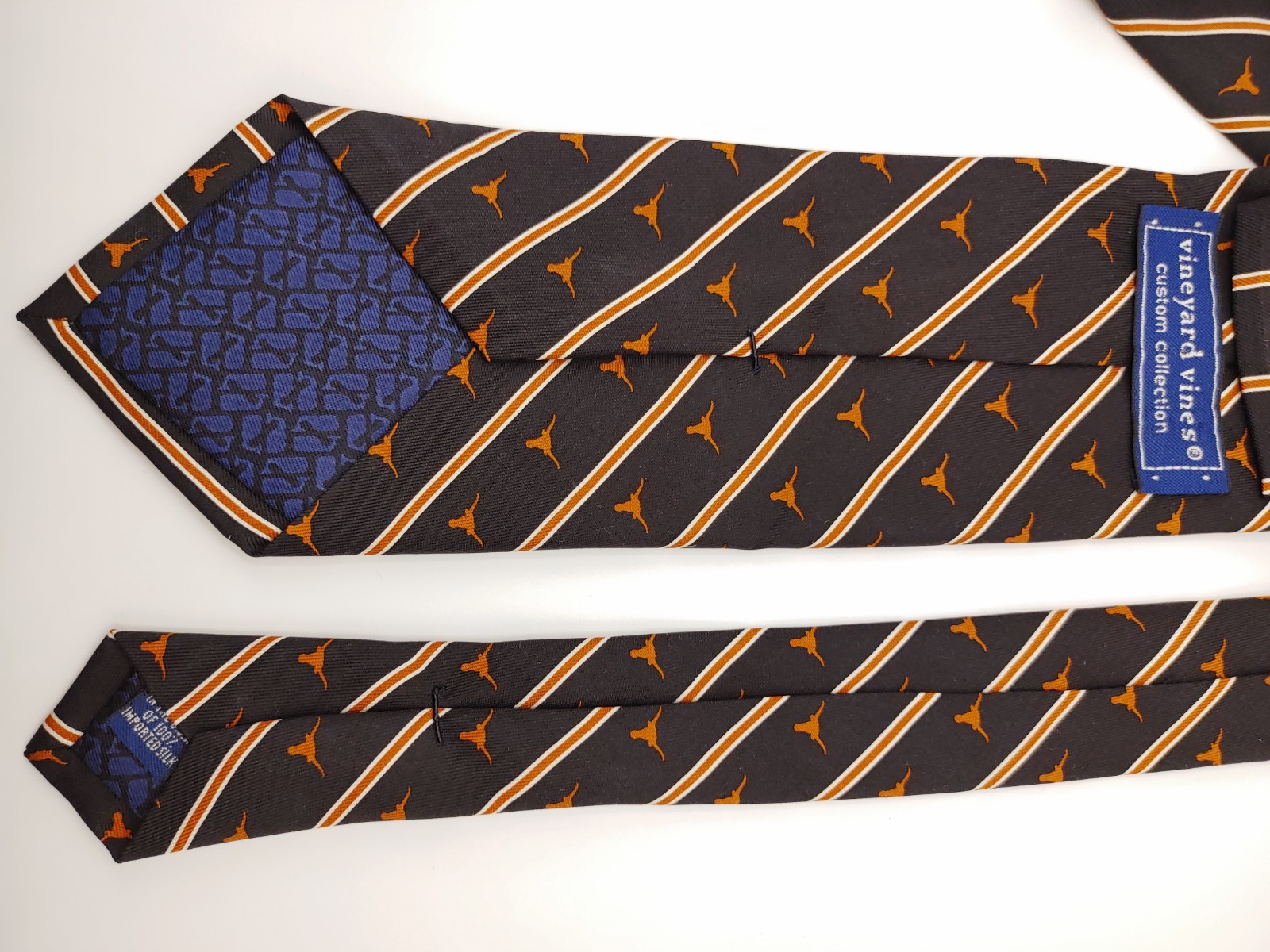 University Texas Longhorns Vineyard Vines Necktie Black Tan Brown Orange Silk