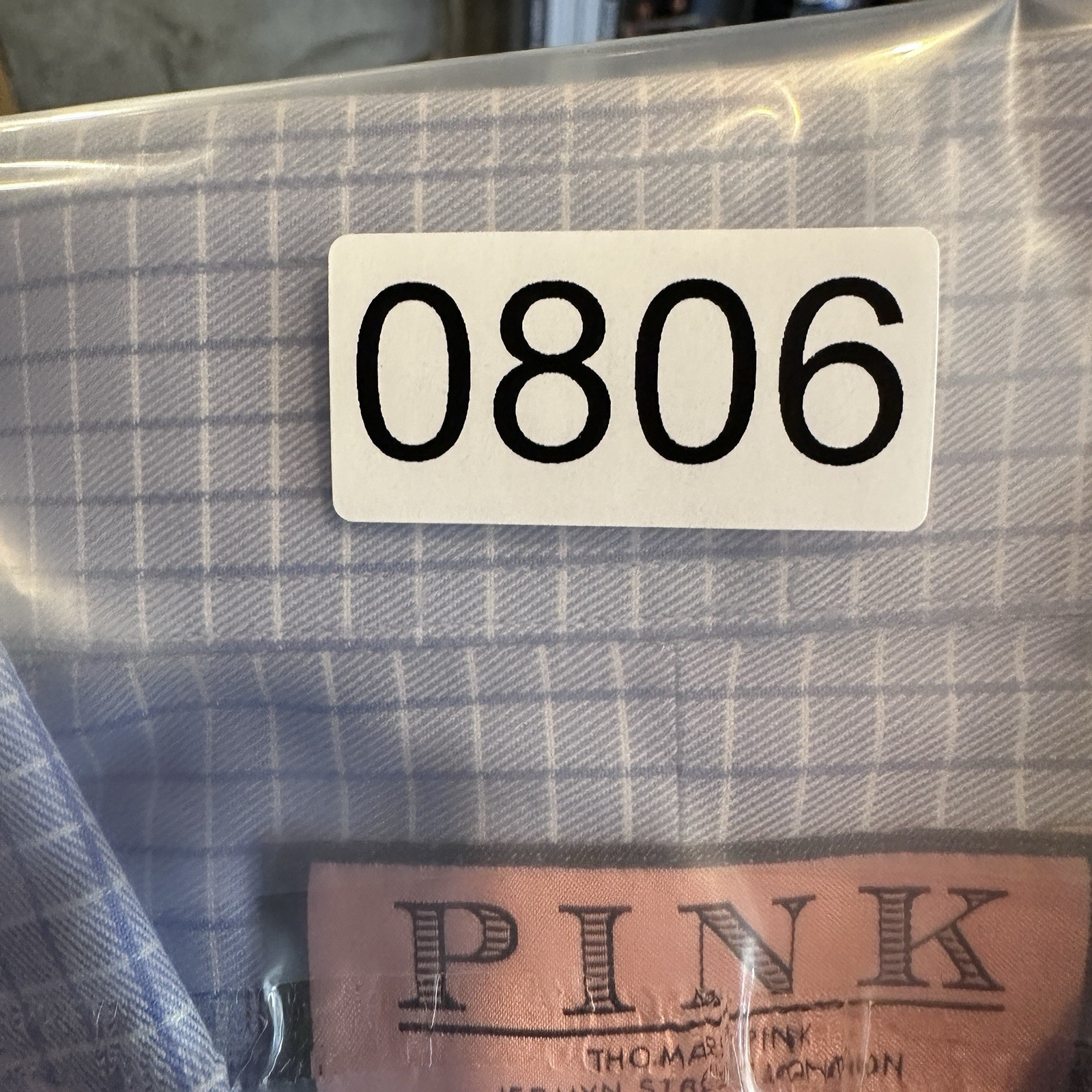 Thomas Pink Men’s Short Sleeve Button Down Check Pattern Size 17 1/2-35 1/2