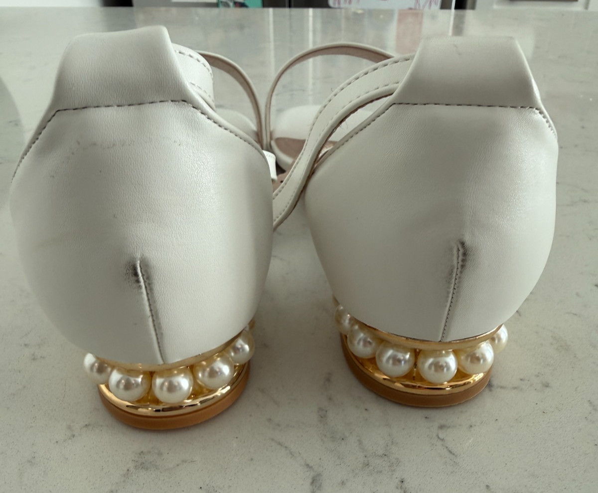 New LULUS Size 11 ROMAY White Pearl Ankle Strap Sandals Vegan Leather Block Heel