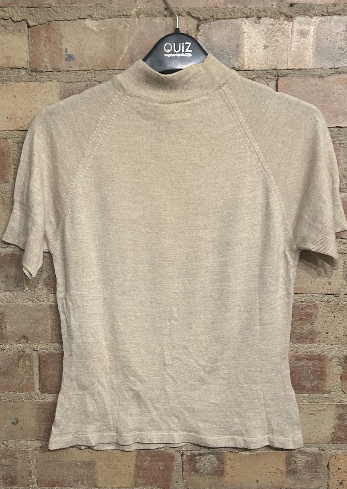 Lacoste Short Sleeve Knit Top Size 42 32” Beige Wool,Cashmere,Acrylic Blend