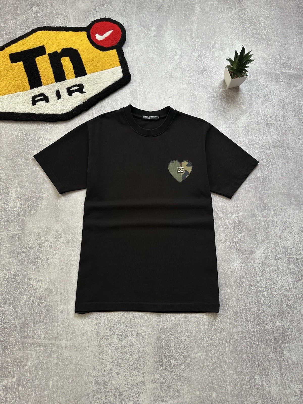 Dolce & Gabbana DG Heart Camo Patch Black T-Shirt IT 46 Fits Men’s L