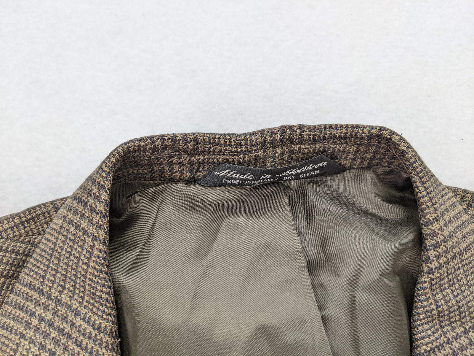 Tailors Row by Deansgate Men’s Blazer Size 43L Brown Plaid Silk Wool Blend