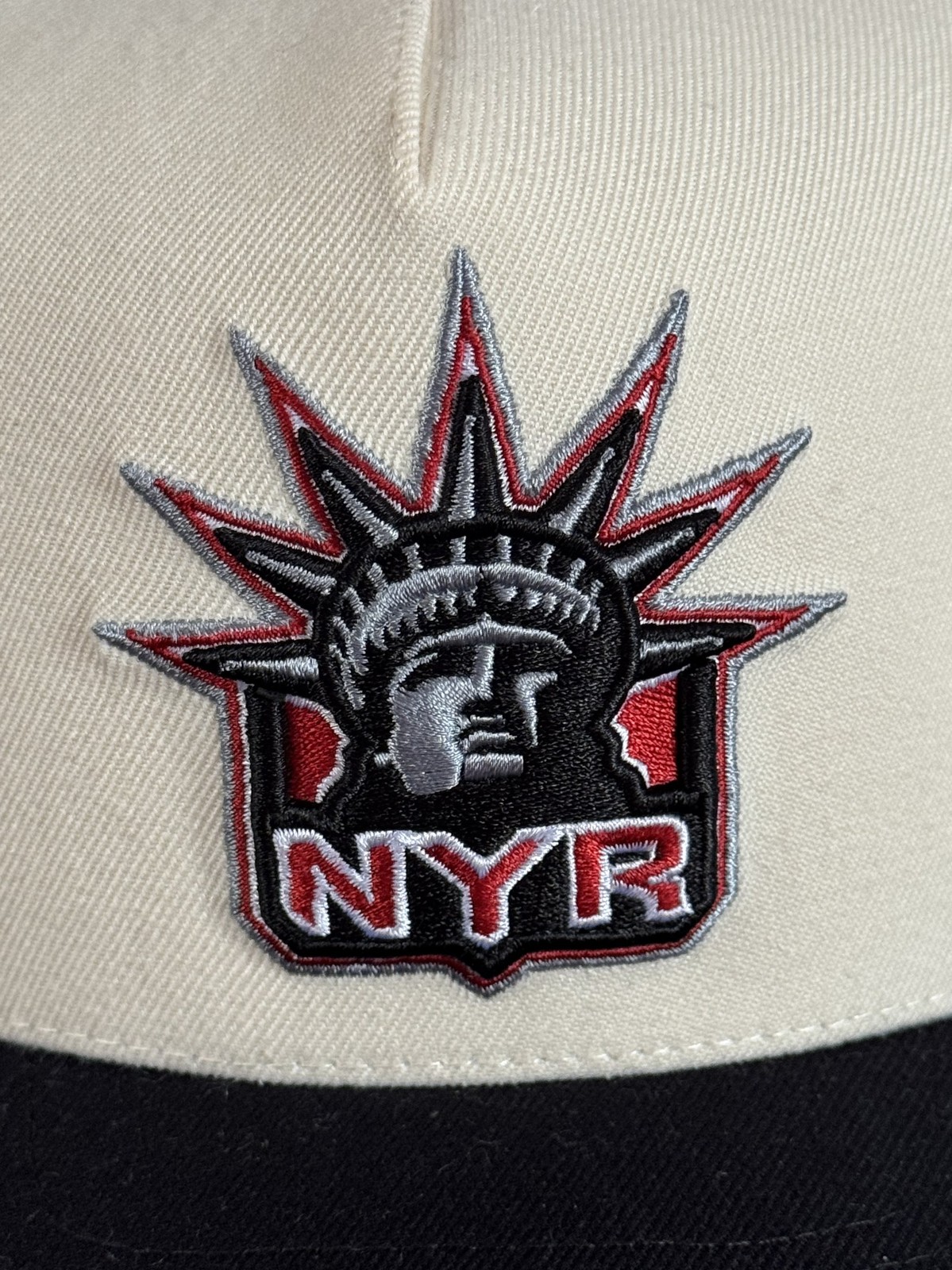 Mitchell & Ness NY Rangers Retro Snapback Hat Cream Black NHL